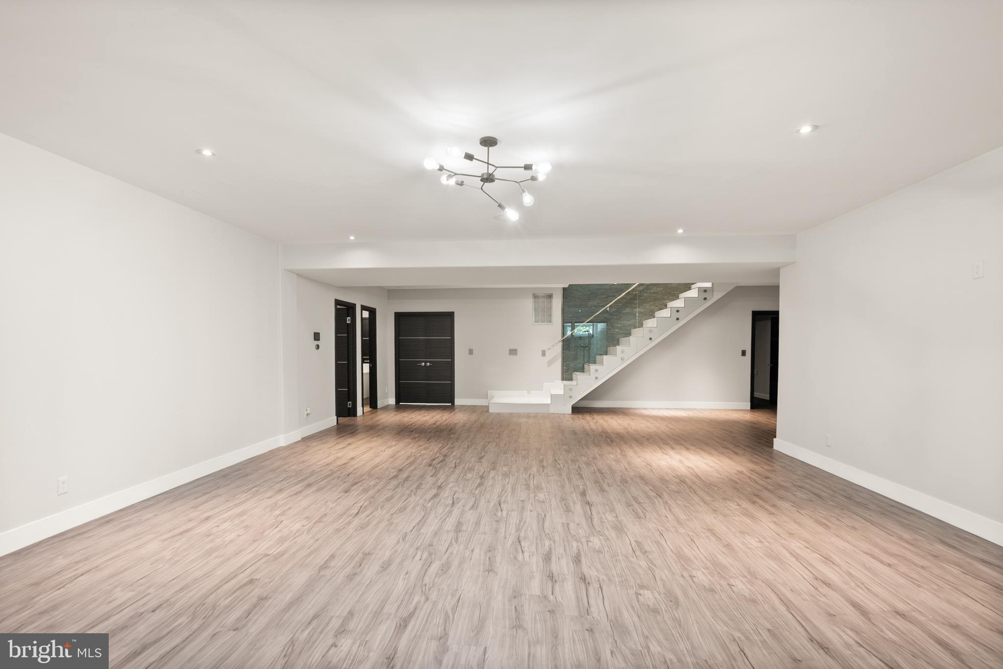 RESERVES AT PINECREST - Residential