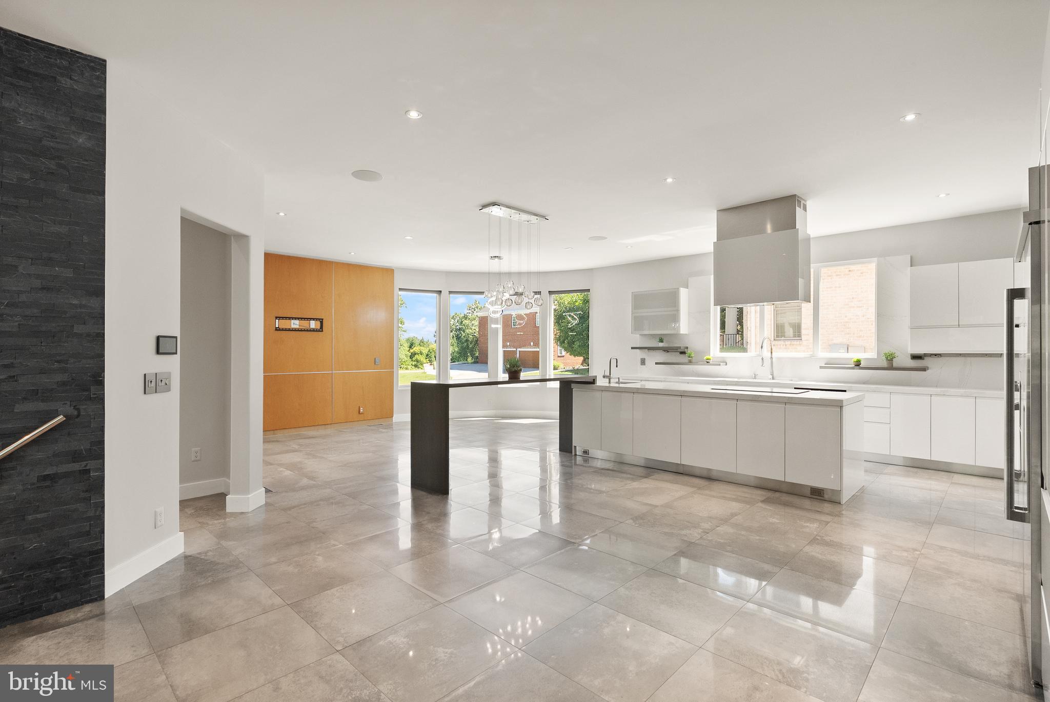 RESERVES AT PINECREST - Residential