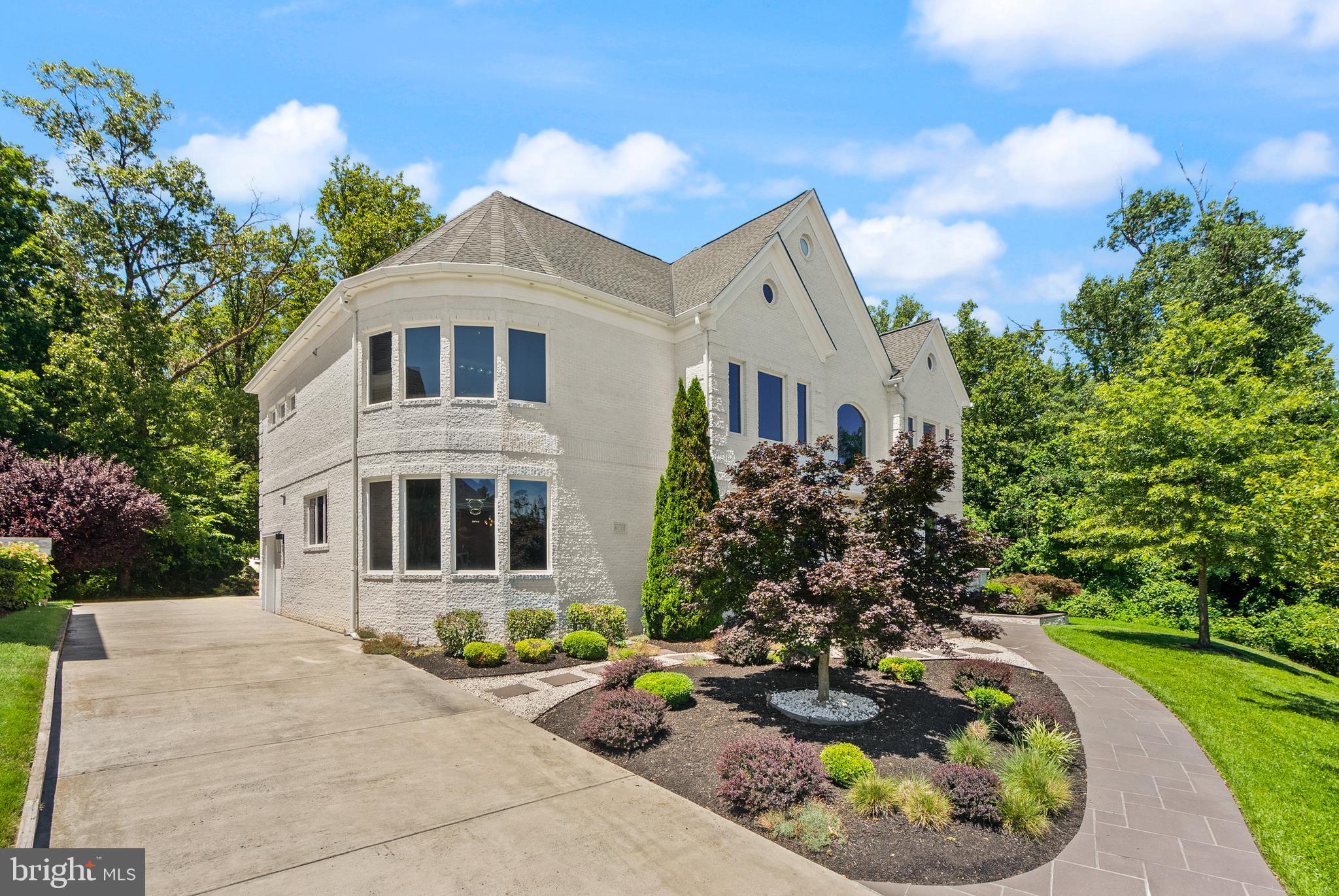 RESERVES AT PINECREST - Residential
