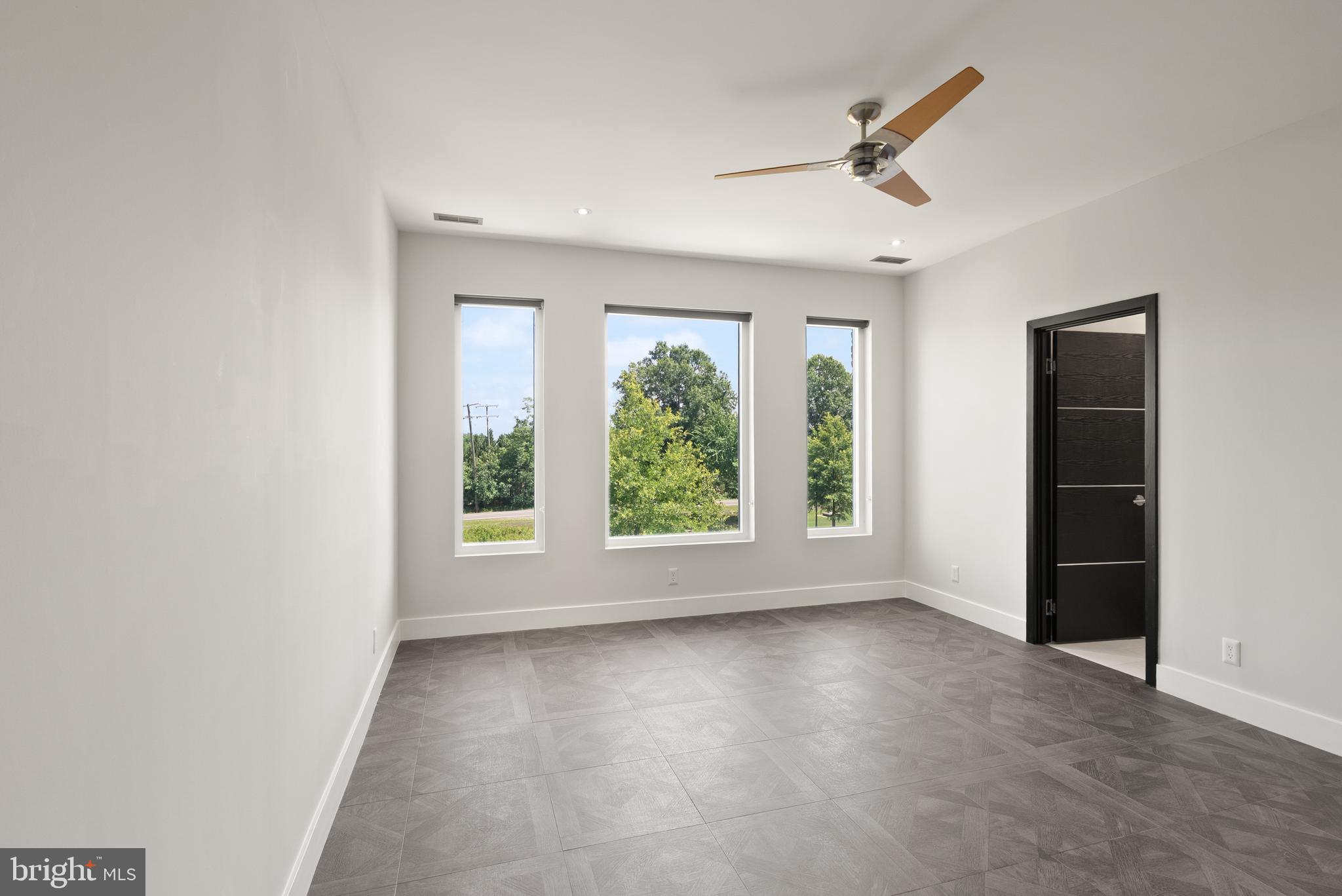 RESERVES AT PINECREST - Residential