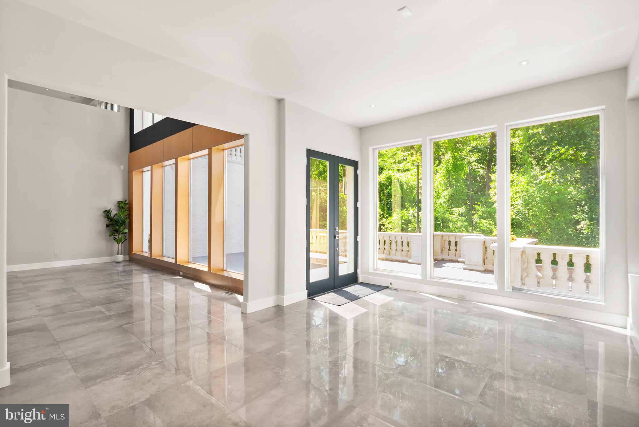 RESERVES AT PINECREST - Residential