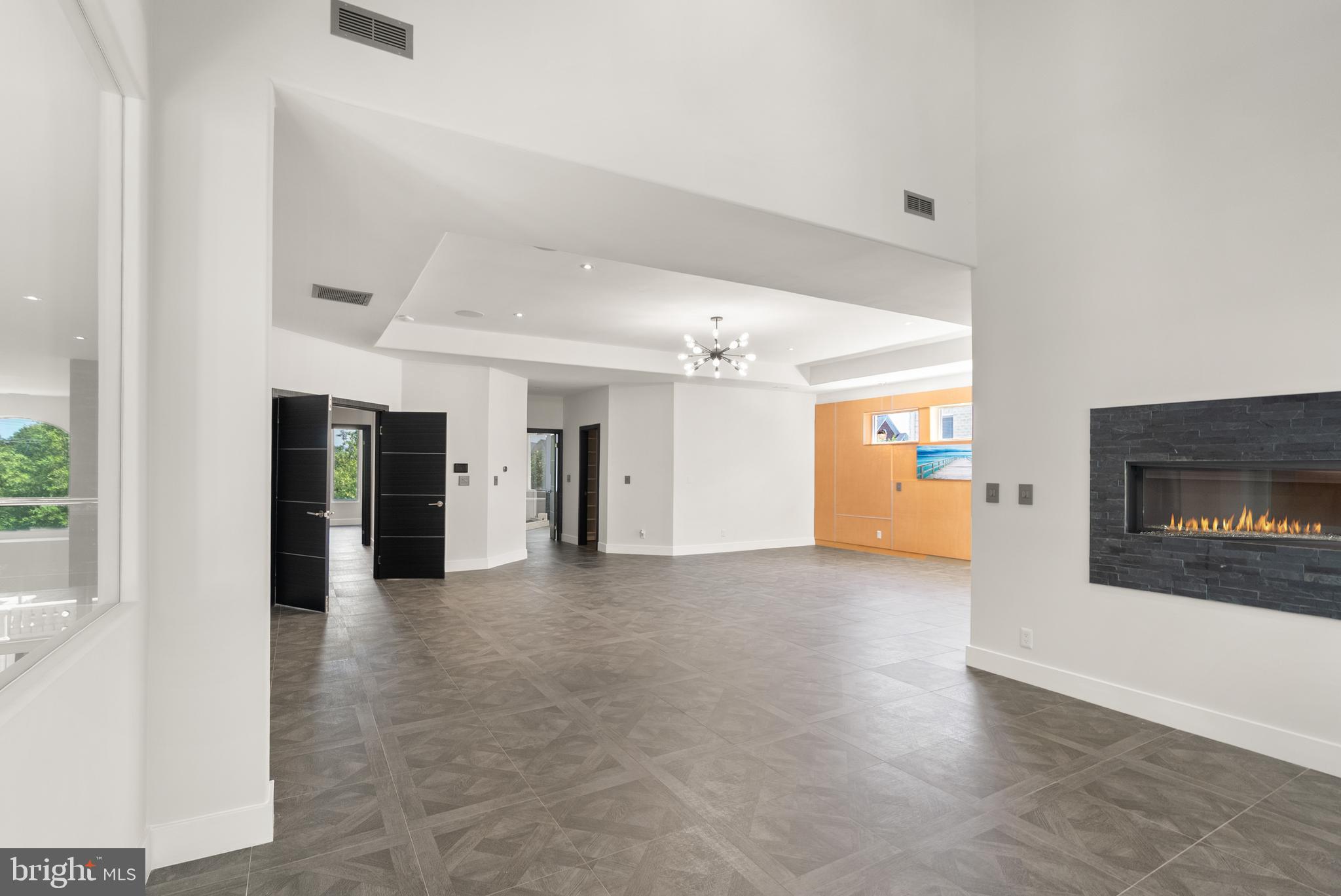 RESERVES AT PINECREST - Residential