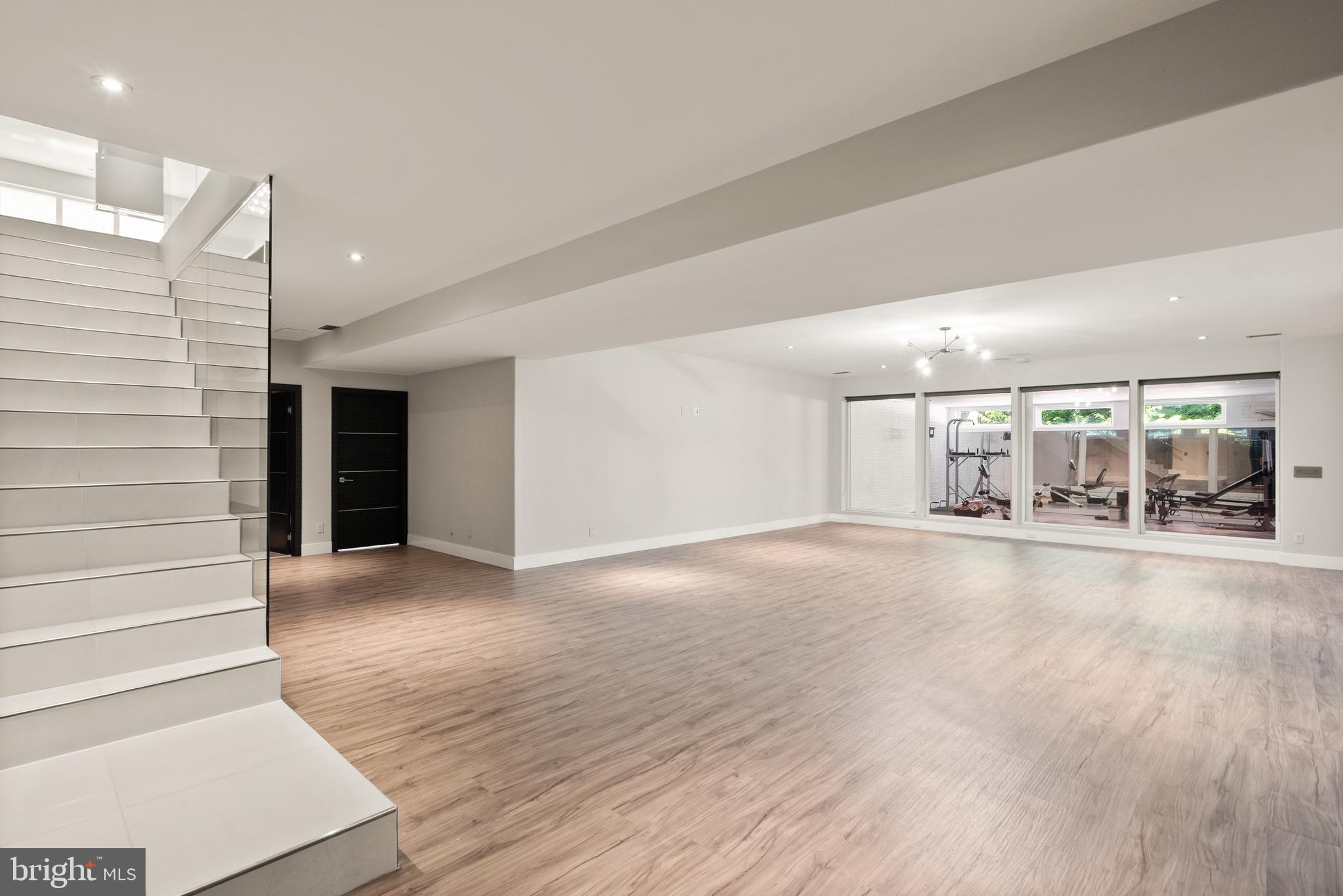 RESERVES AT PINECREST - Residential