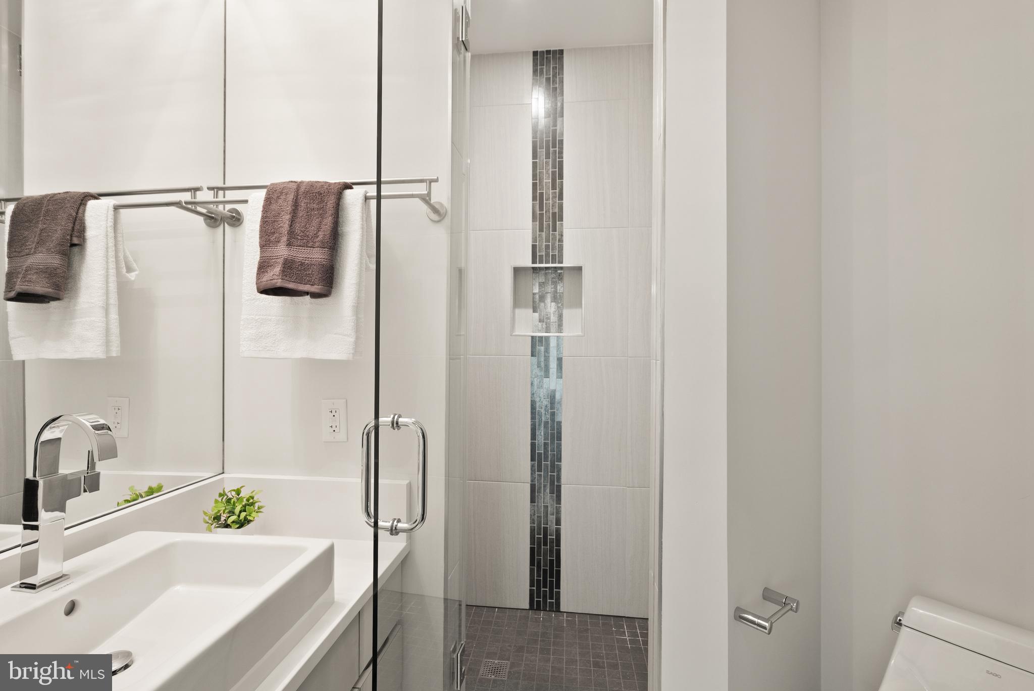 RESERVES AT PINECREST - Residential