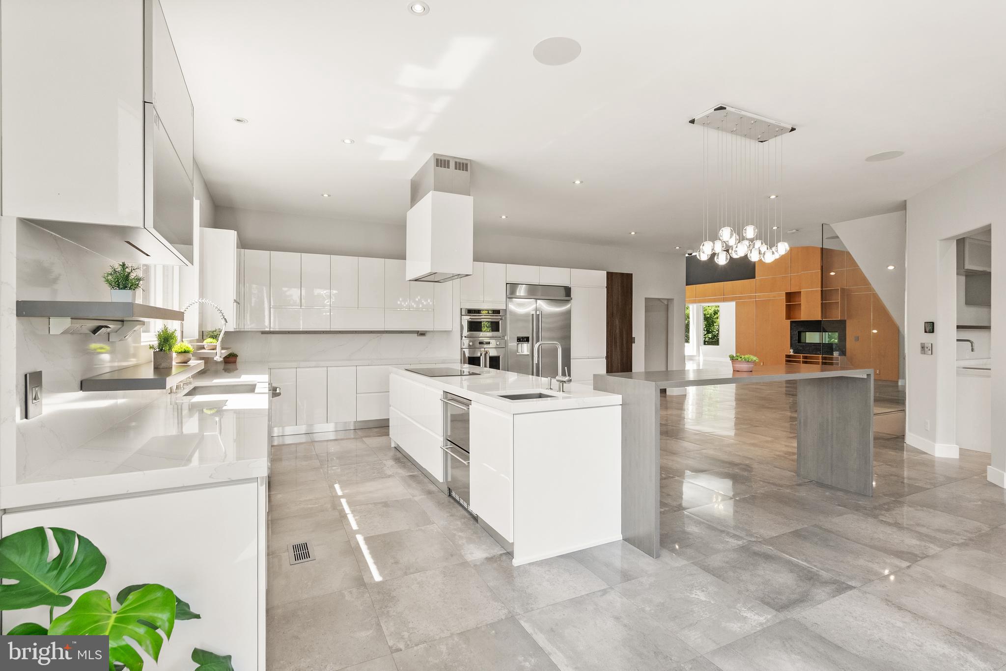 RESERVES AT PINECREST - Residential
