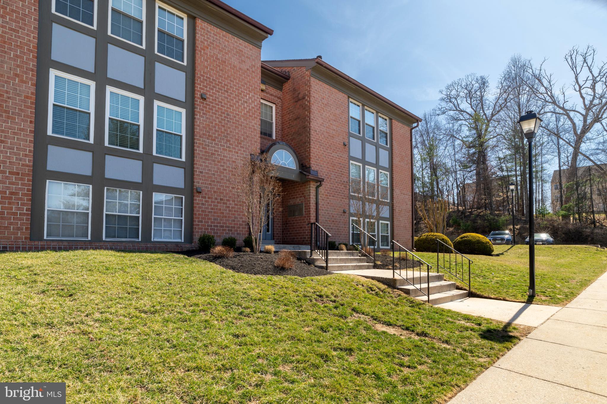 THE FALLS GARDEN - Residential