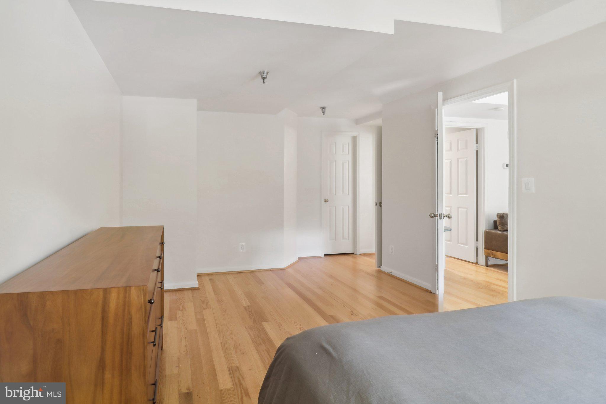 CHARLESTON CONDO - Residential Lease