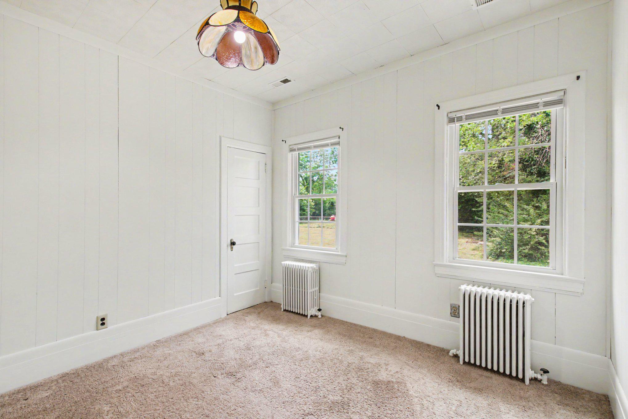 COURTLAND HEIGHTS - Residential