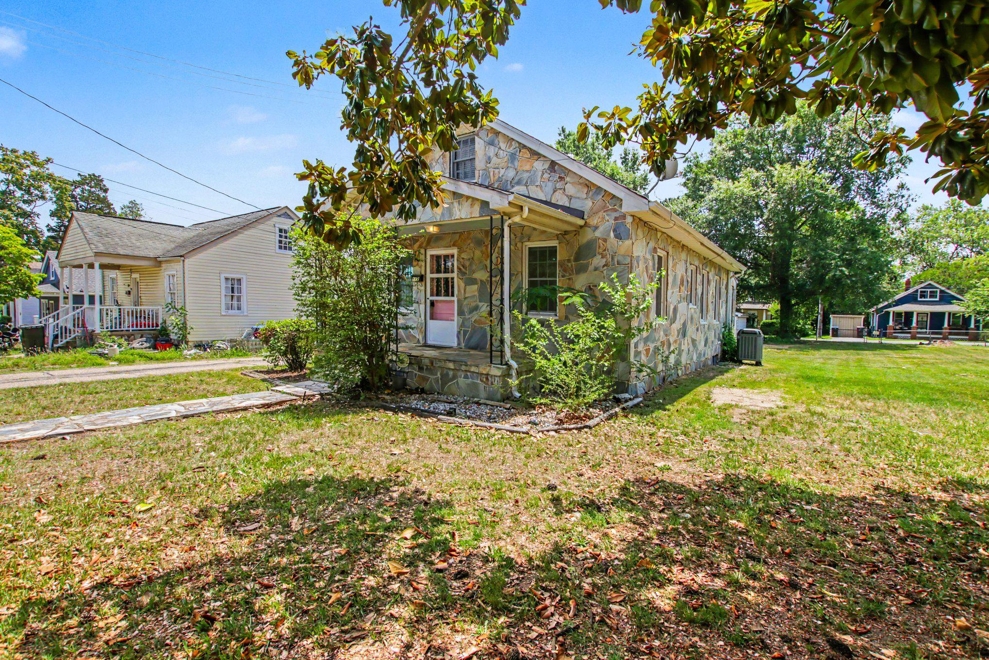 COURTLAND HEIGHTS - Residential