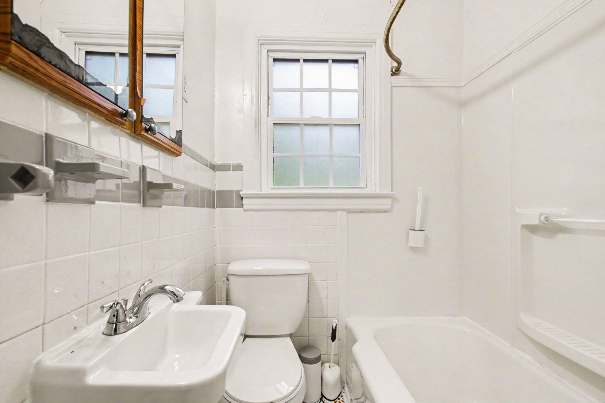 COURTLAND HEIGHTS - Residential