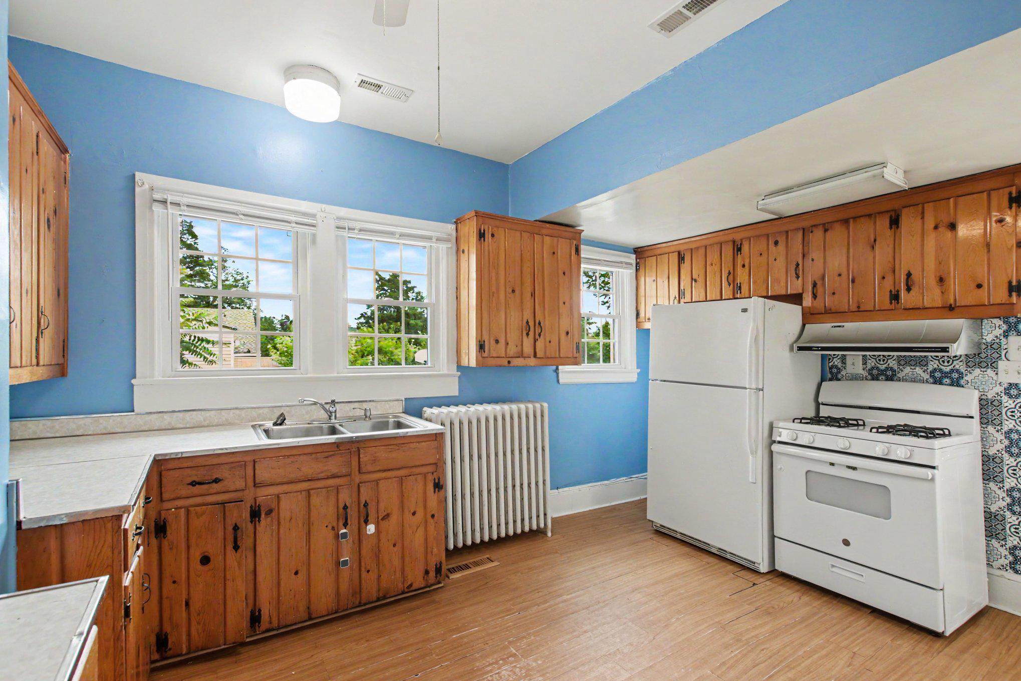COURTLAND HEIGHTS - Residential