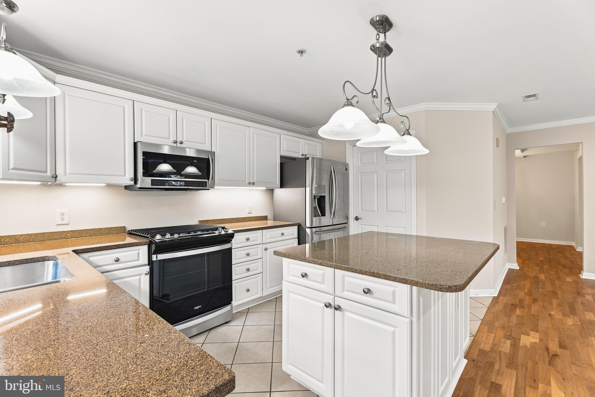 ROUNDWOOD RIDGE - Residential