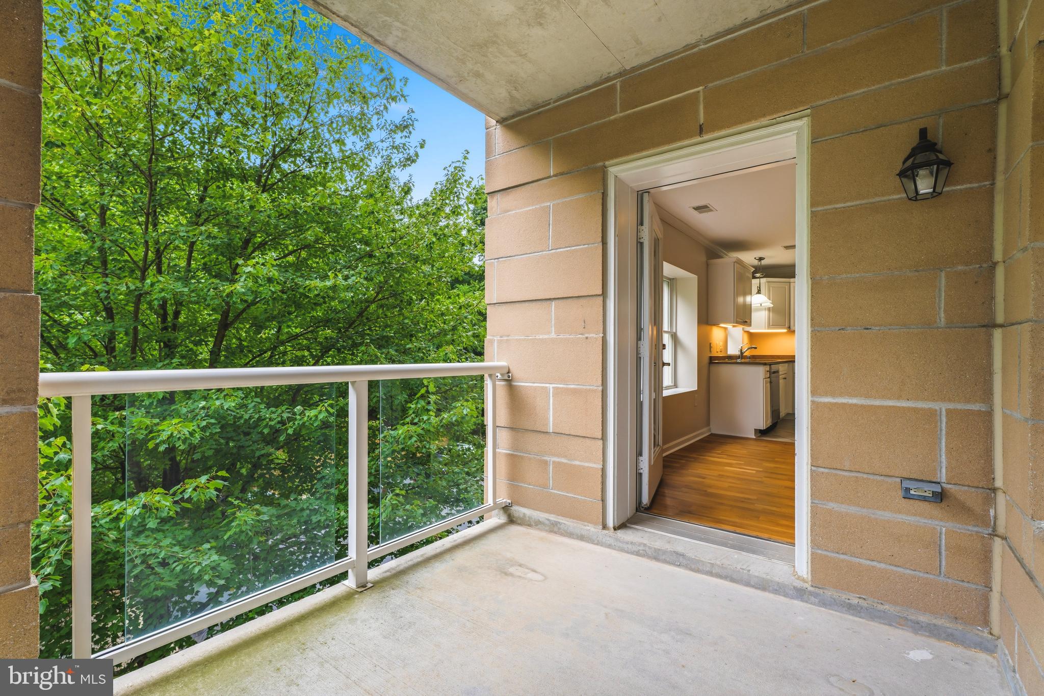 ROUNDWOOD RIDGE - Residential