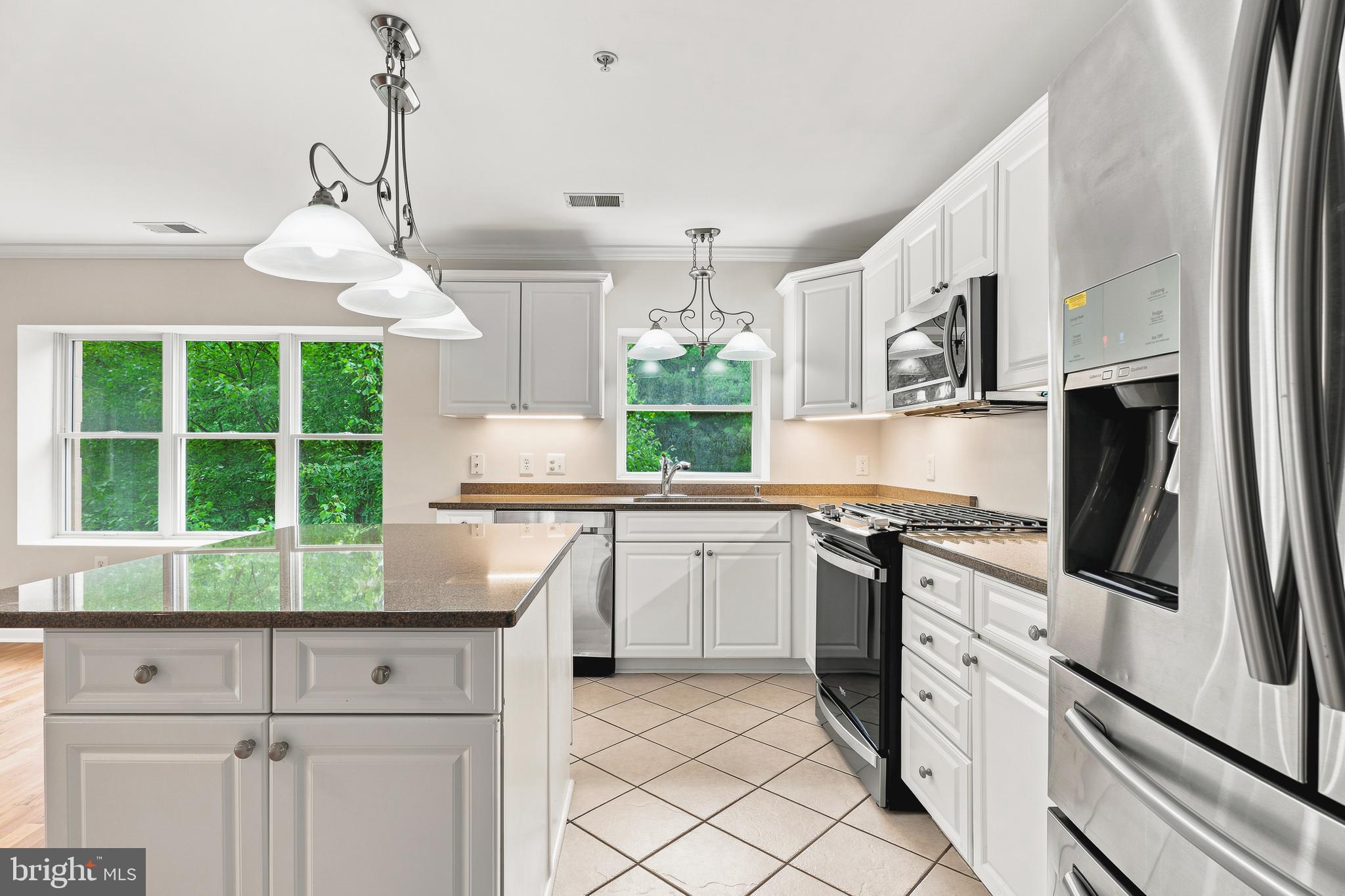 ROUNDWOOD RIDGE - Residential
