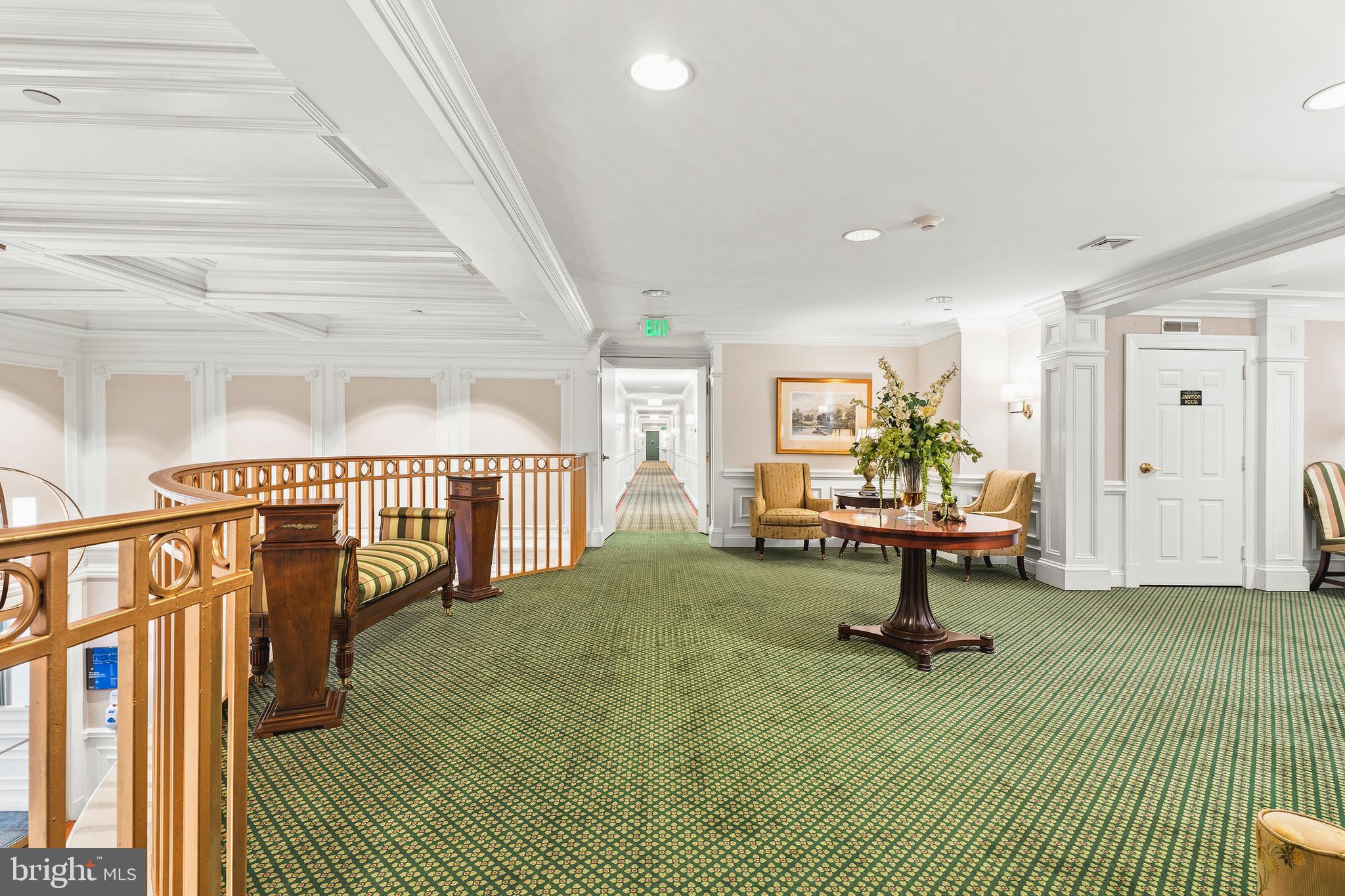 ROUNDWOOD RIDGE - Residential