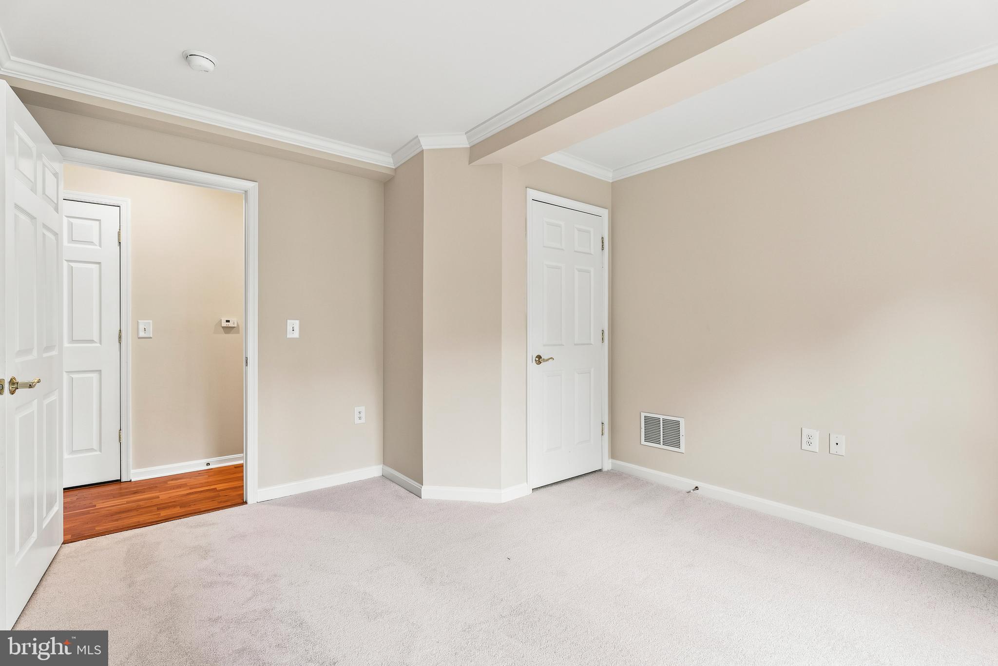 ROUNDWOOD RIDGE - Residential