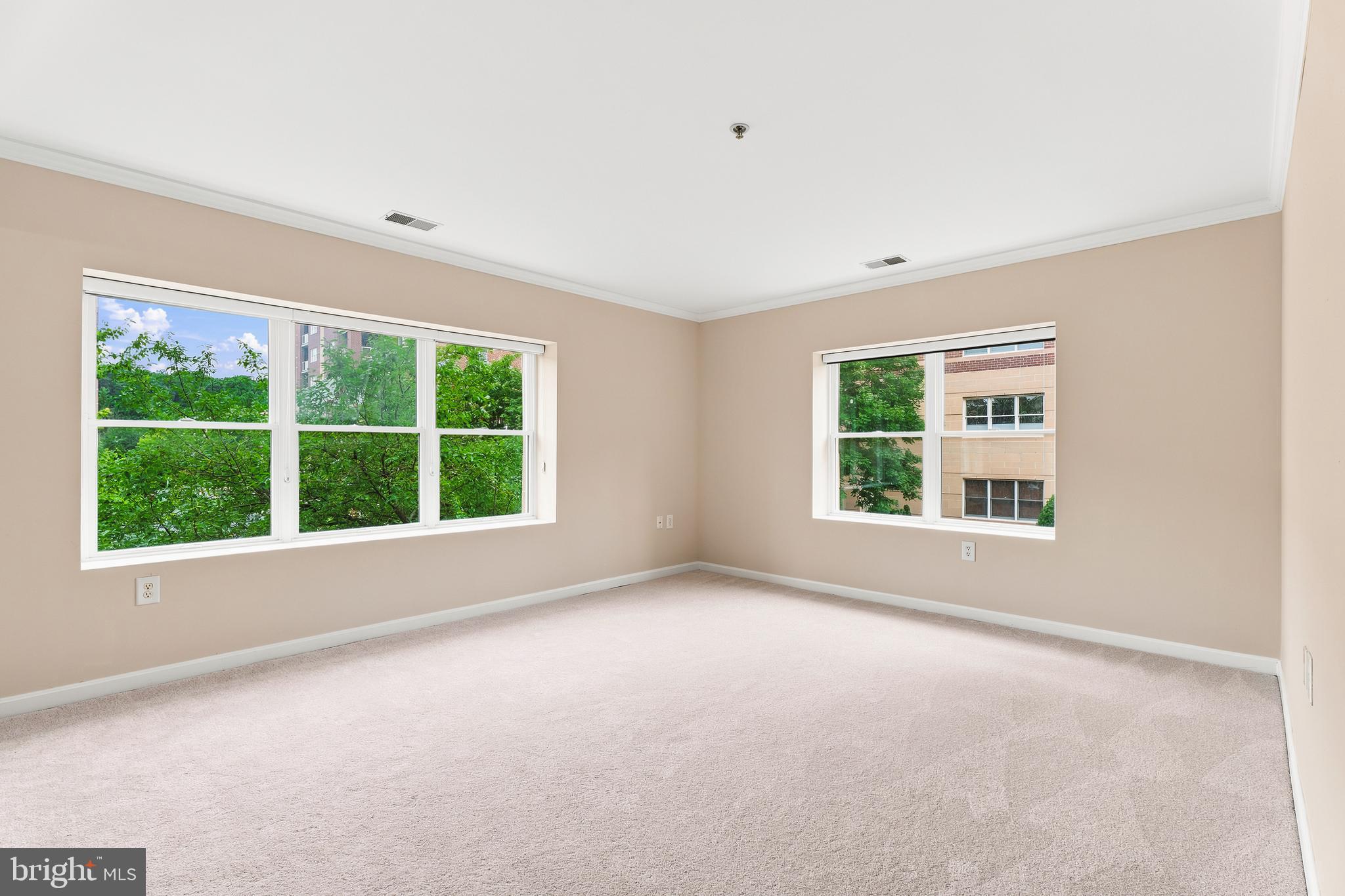 ROUNDWOOD RIDGE - Residential