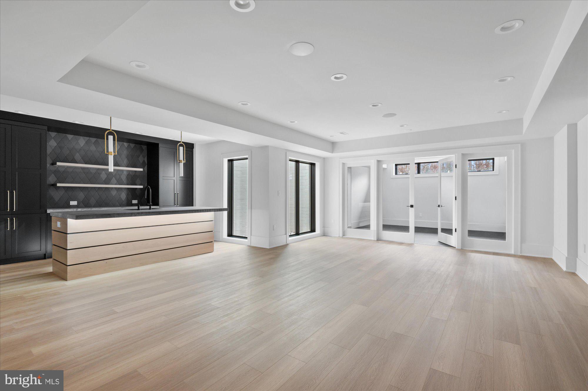BROYHILL LANGLEY ESTATES - Residential