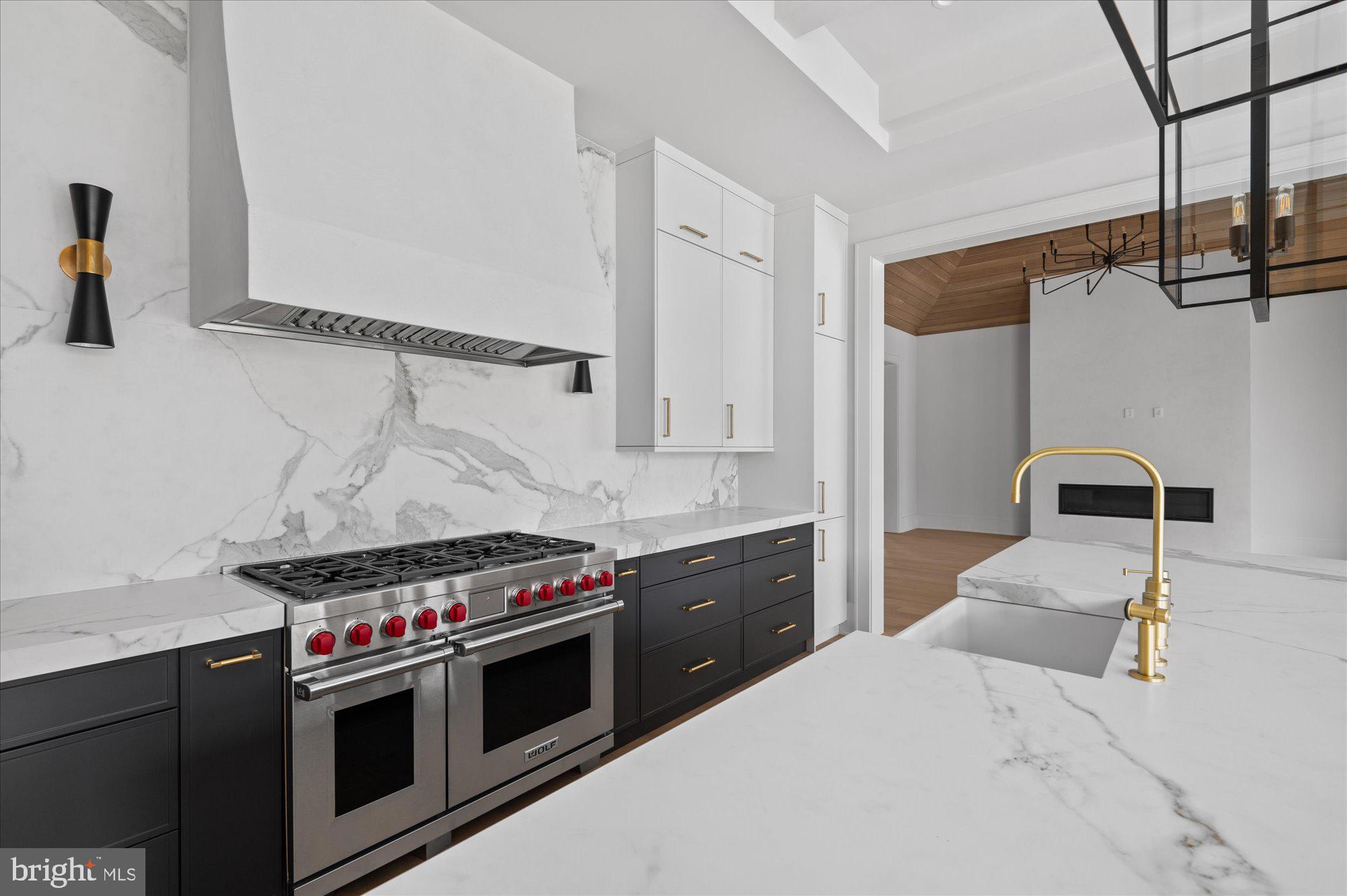 BROYHILL LANGLEY ESTATES - Residential