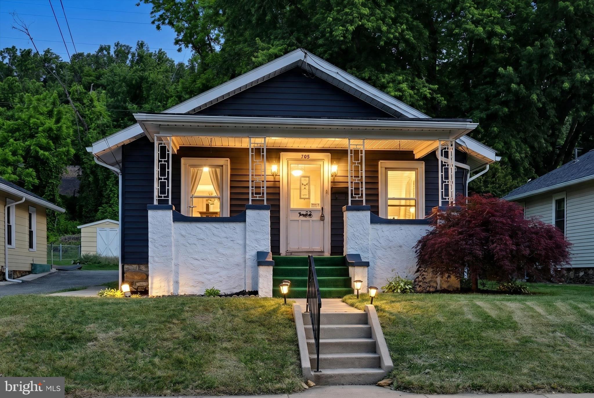 WEST END - Residential