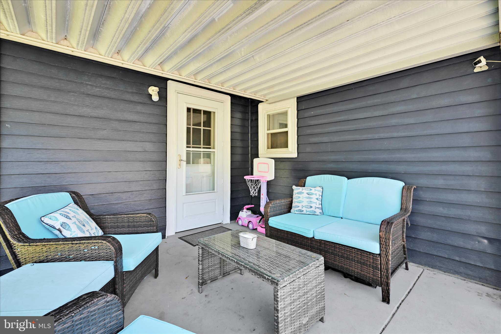 WEST END - Residential