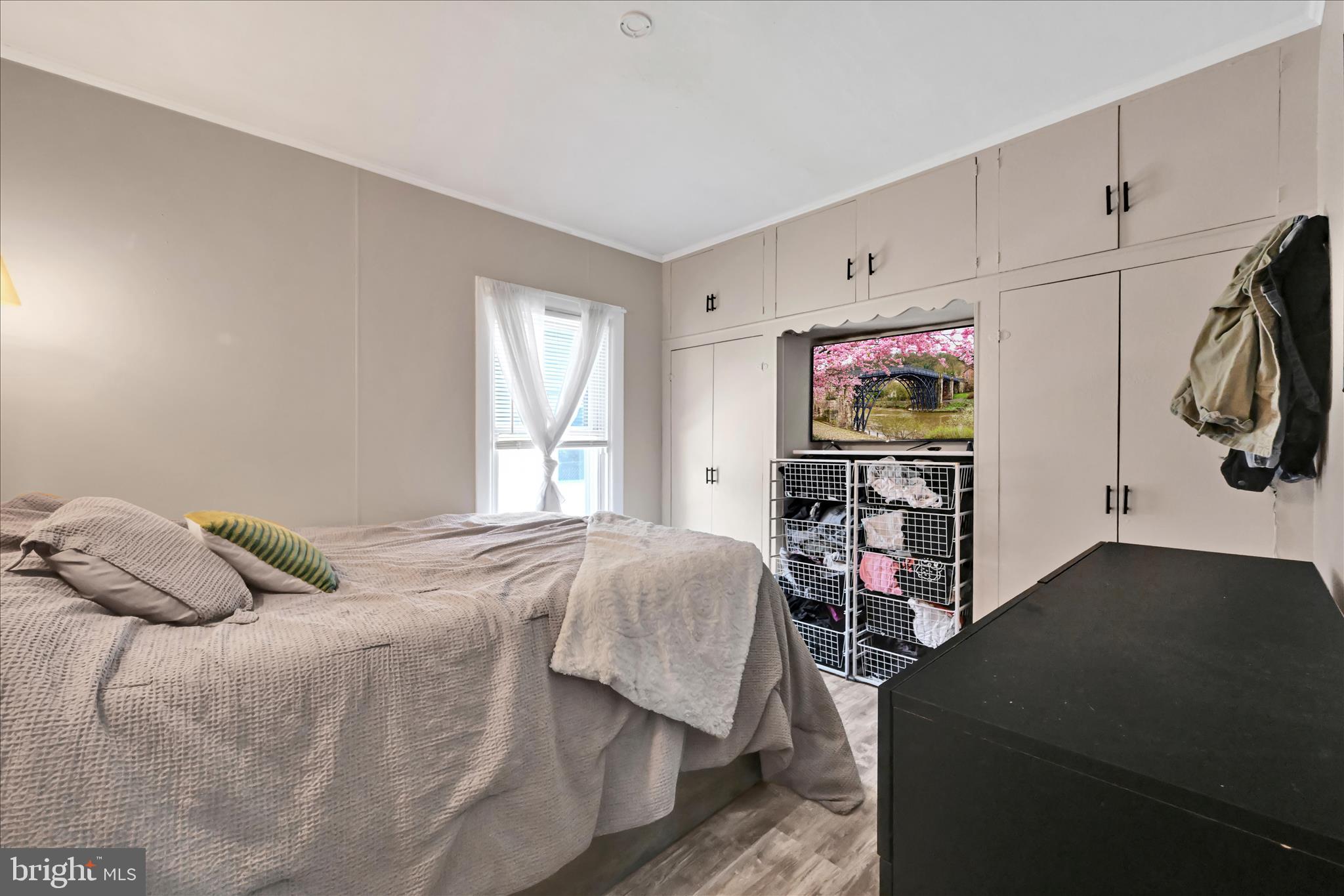 WEST END - Residential