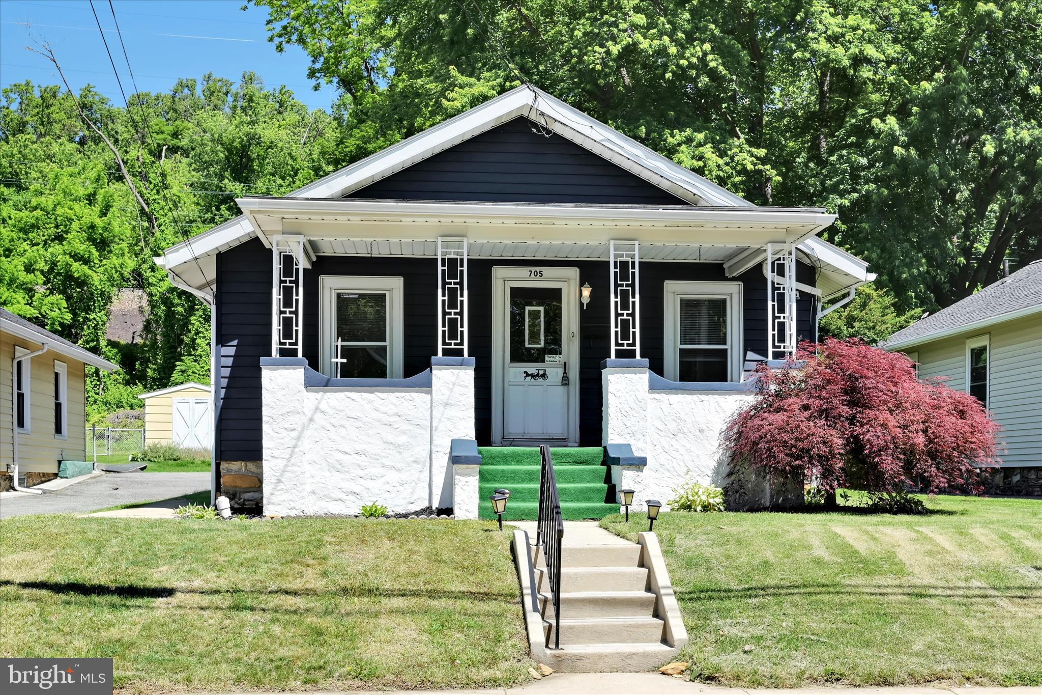 WEST END - Residential