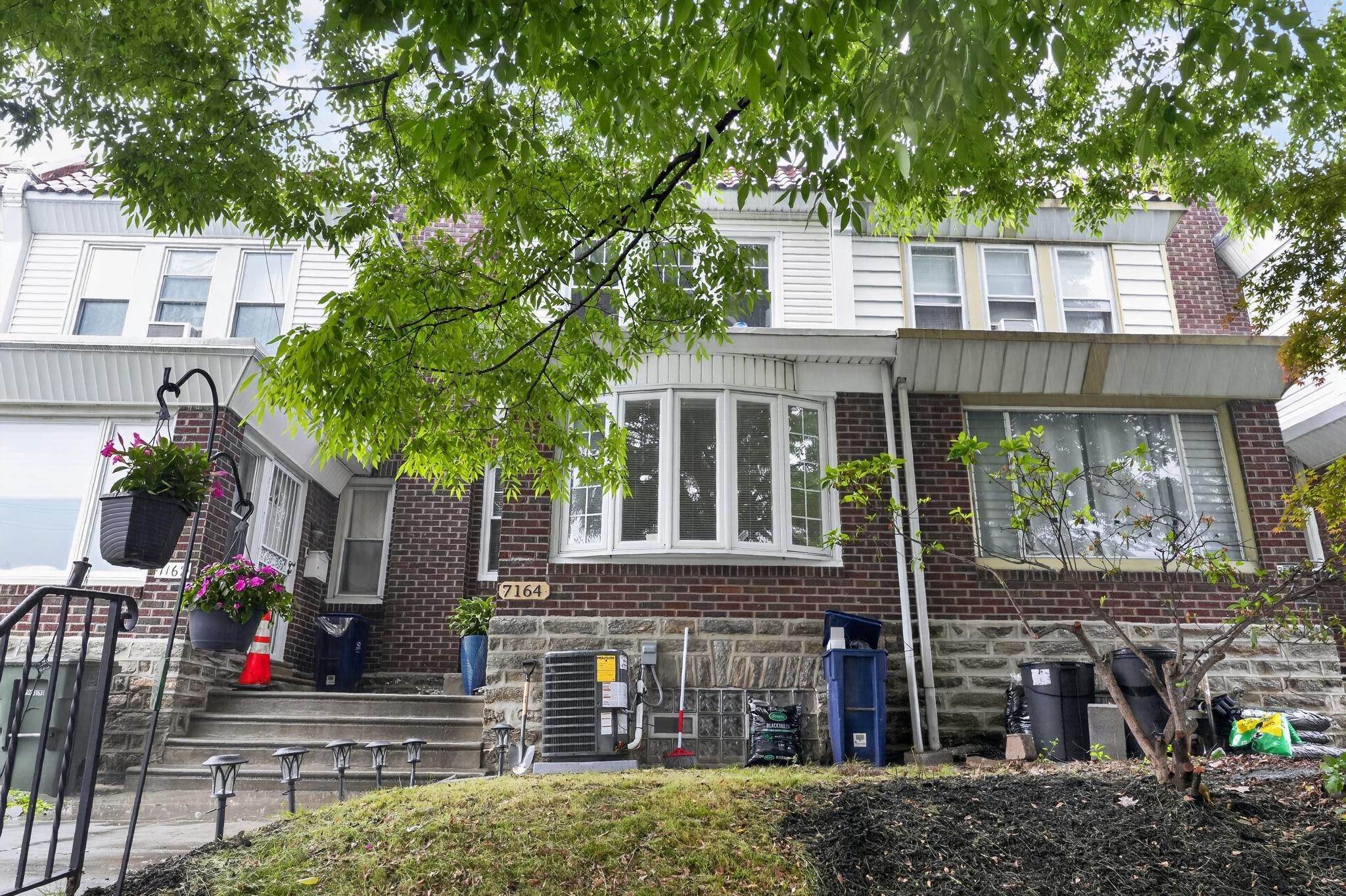 WEST OAK LANE - Residential