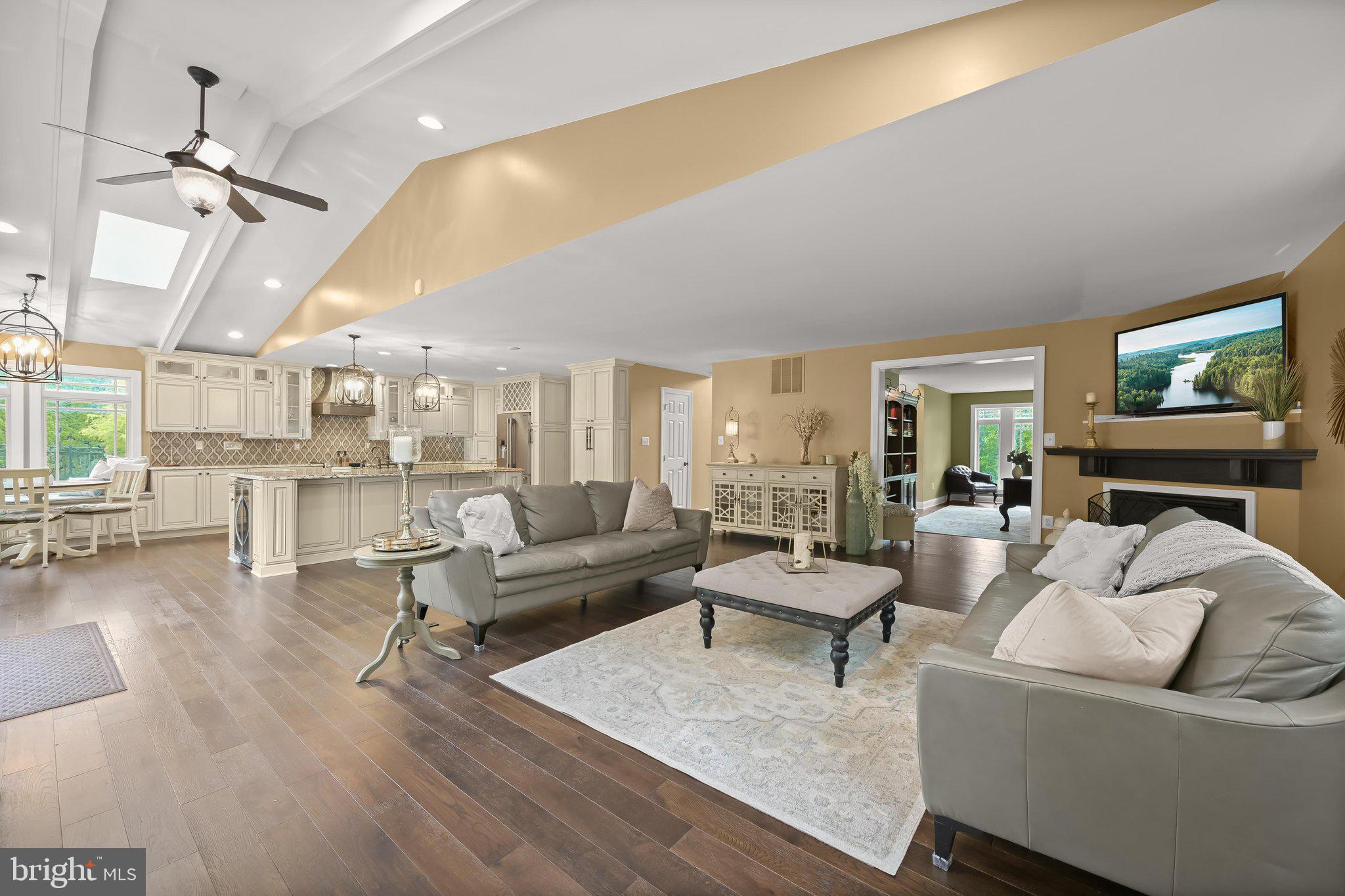 PEPPERMINT SPRINGS - Residential