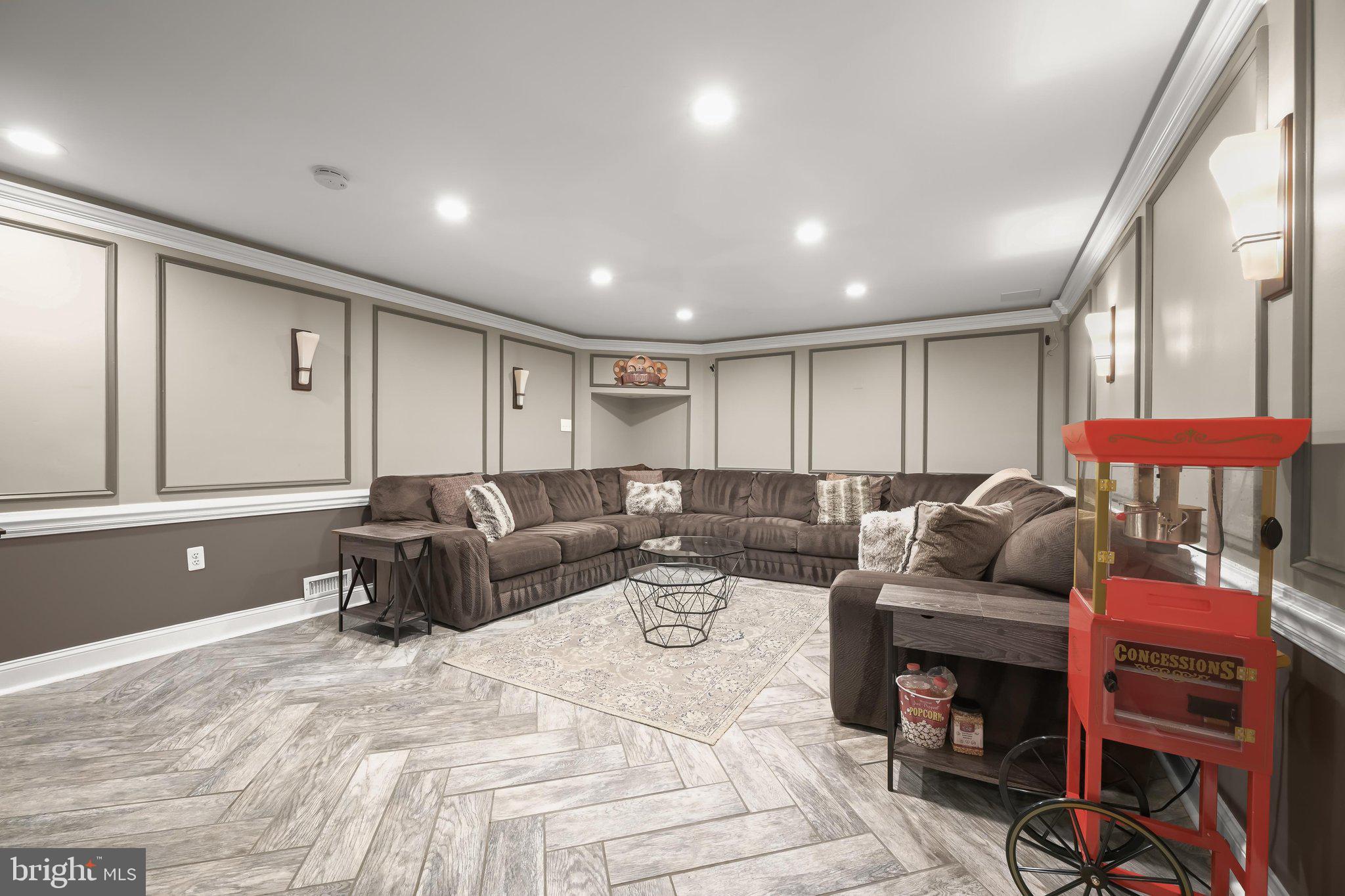 PEPPERMINT SPRINGS - Residential