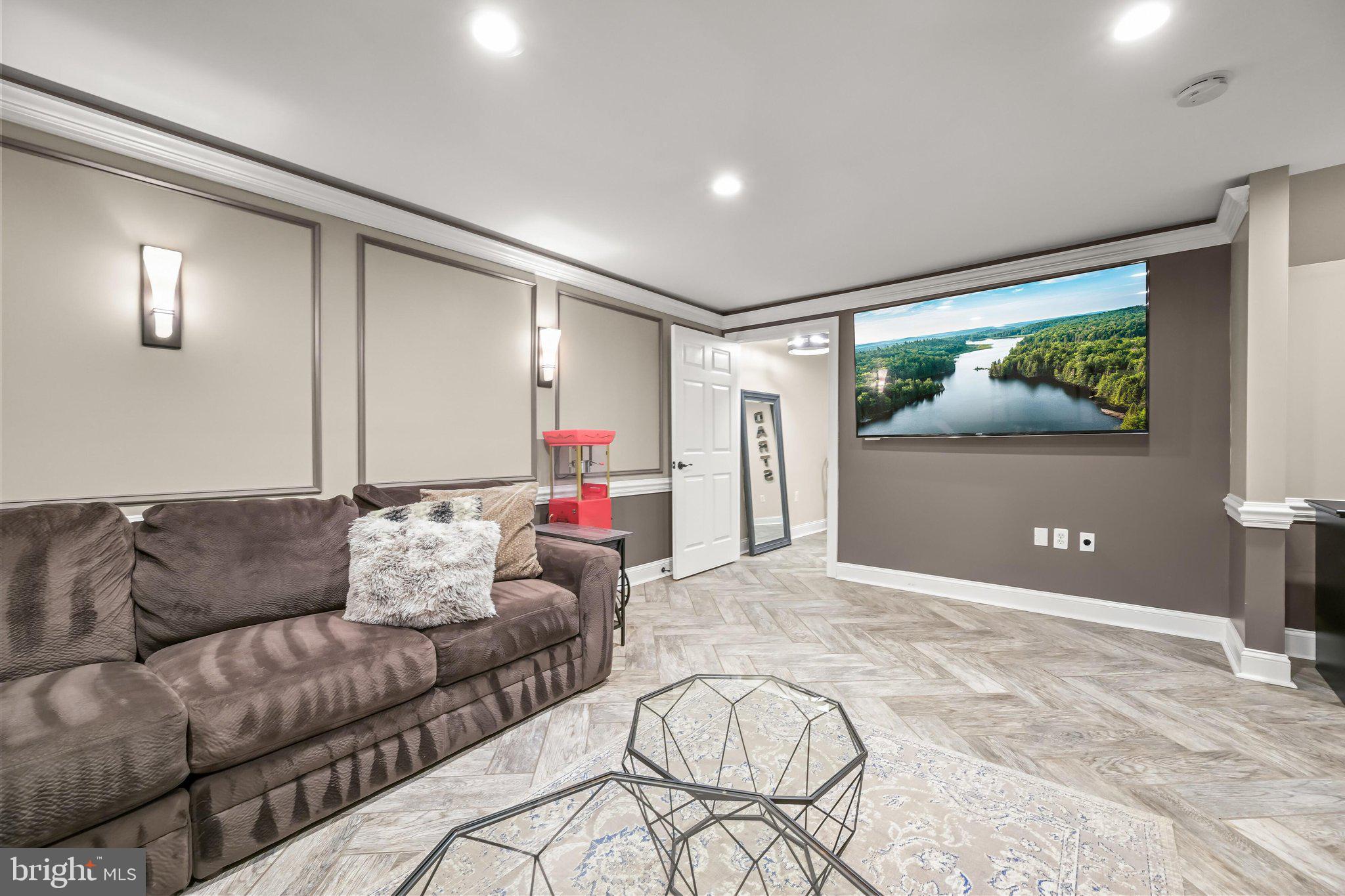 PEPPERMINT SPRINGS - Residential