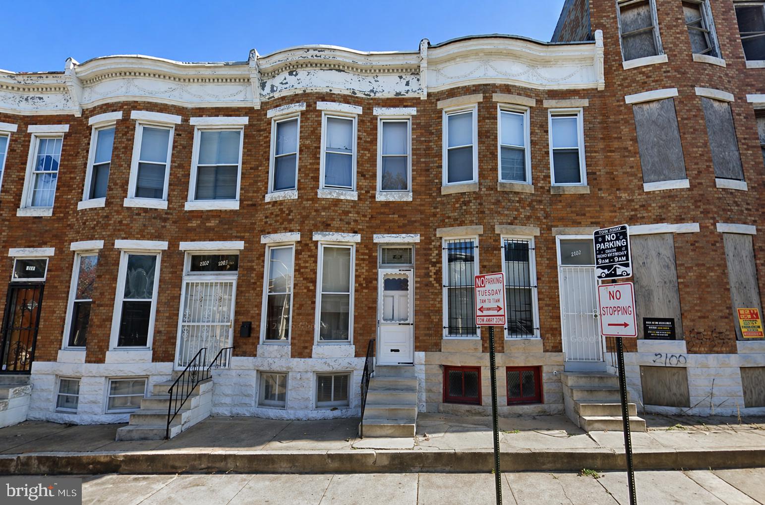 ONLINE AUCTION: This auction takes place on the Ashland Auction Group website bidding platform. Bidding begins 6/2/2026 @ 10:00 AM. Bidding ends 6/4/2026 @ 12:00 PM. The list price is the suggested opening bid. Deposit: $5,000.

This two-story townhouse is located in the Franklin Square neighborhood of Baltimore City. Residents can enjoy the nearby facilities and attractions such as the Grace Medical Center, Edgar Allen Poe Museum, Mount Clare Junction, and West Baltimore MARC Station. The property is vacant. The area provides easy access to the major traffic arteries, N Monroe St, connecting to other regional parts of the city.