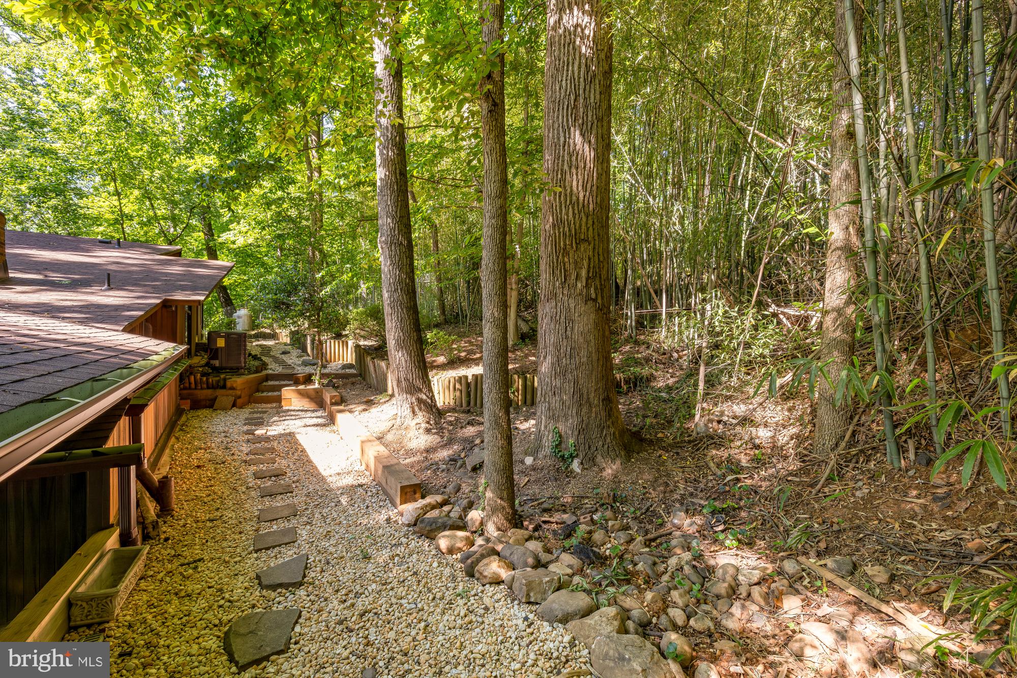 LAKE BARCROFT CLOISTERS - Residential