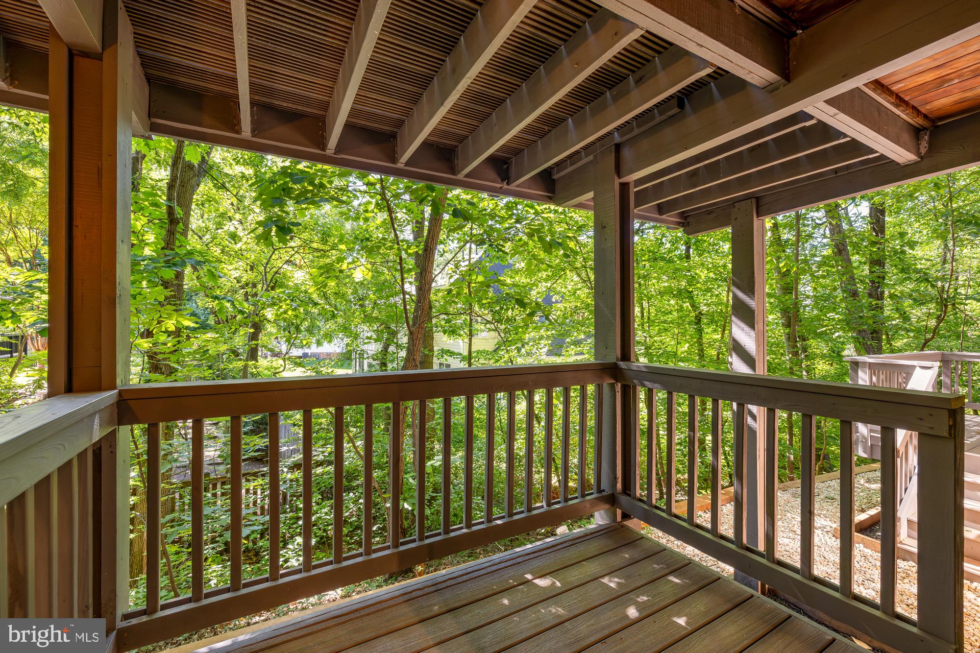 LAKE BARCROFT CLOISTERS - Residential