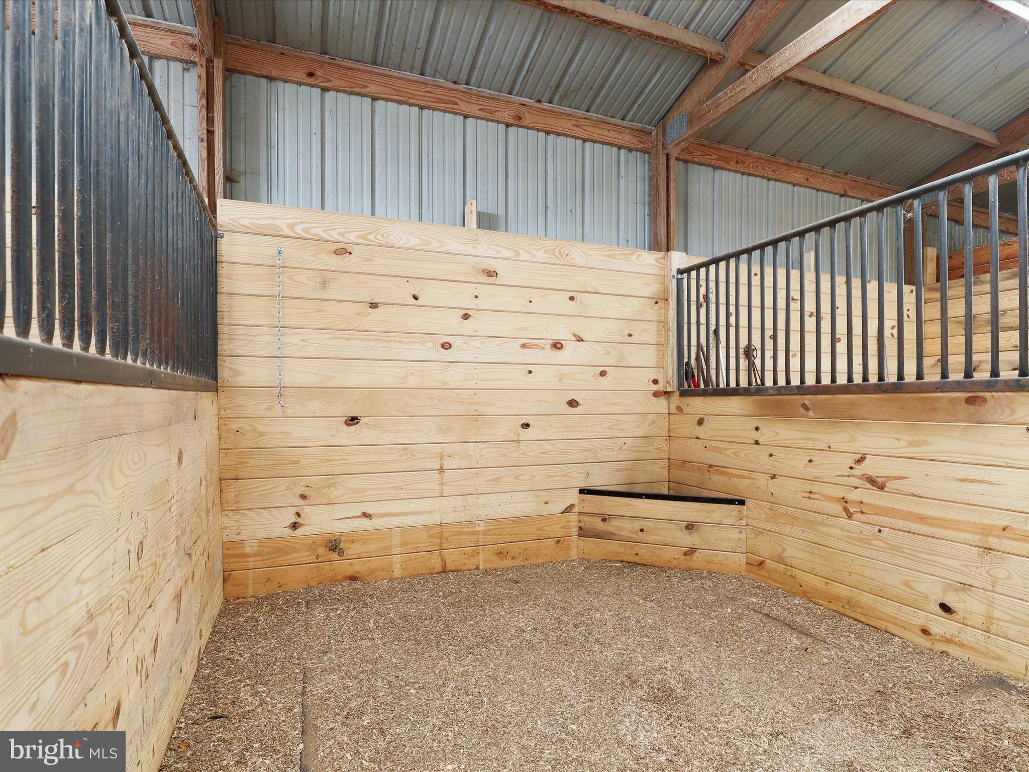 DAMASCUS OUTSIDE - Farm