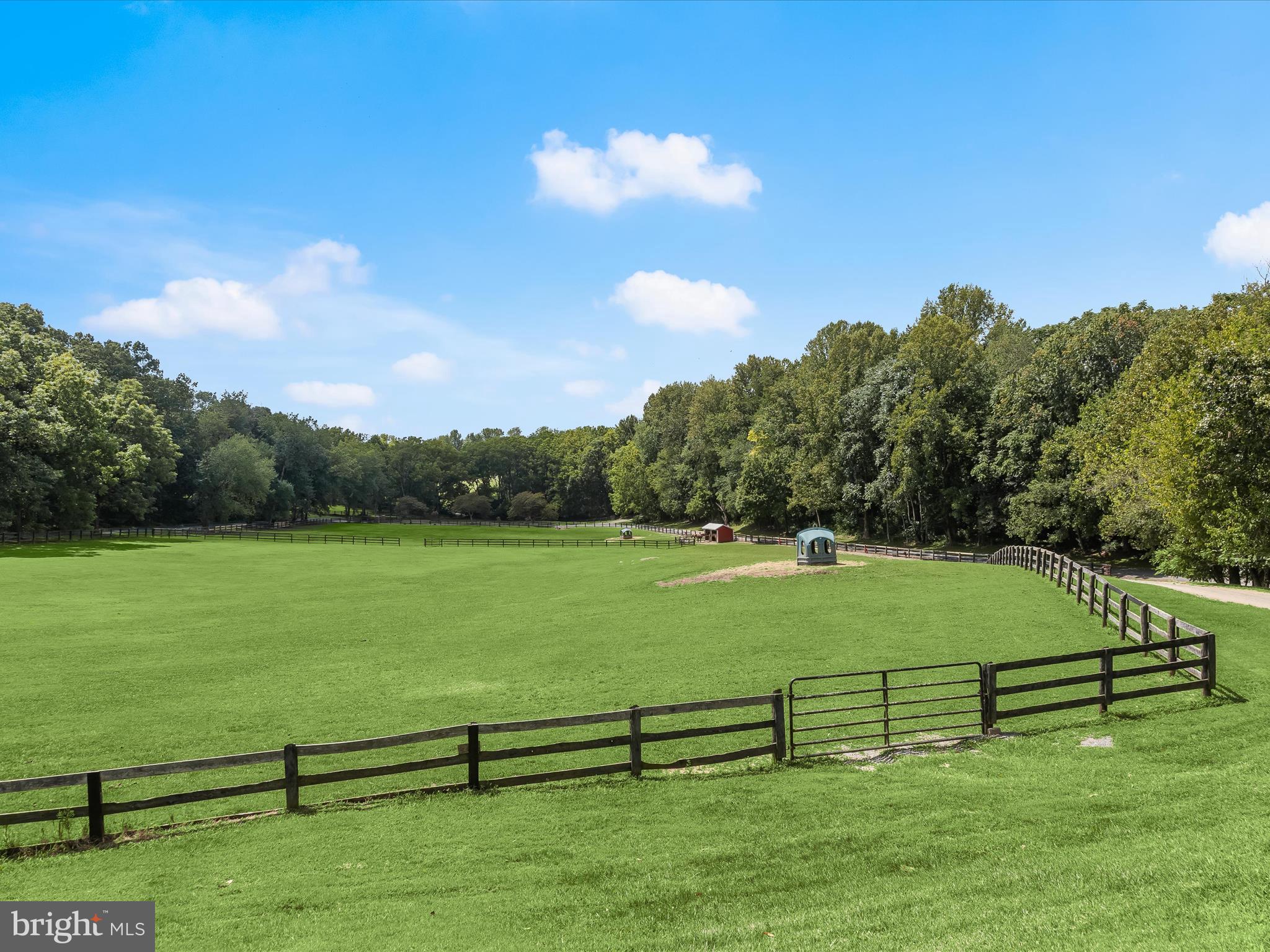DAMASCUS OUTSIDE - Farm