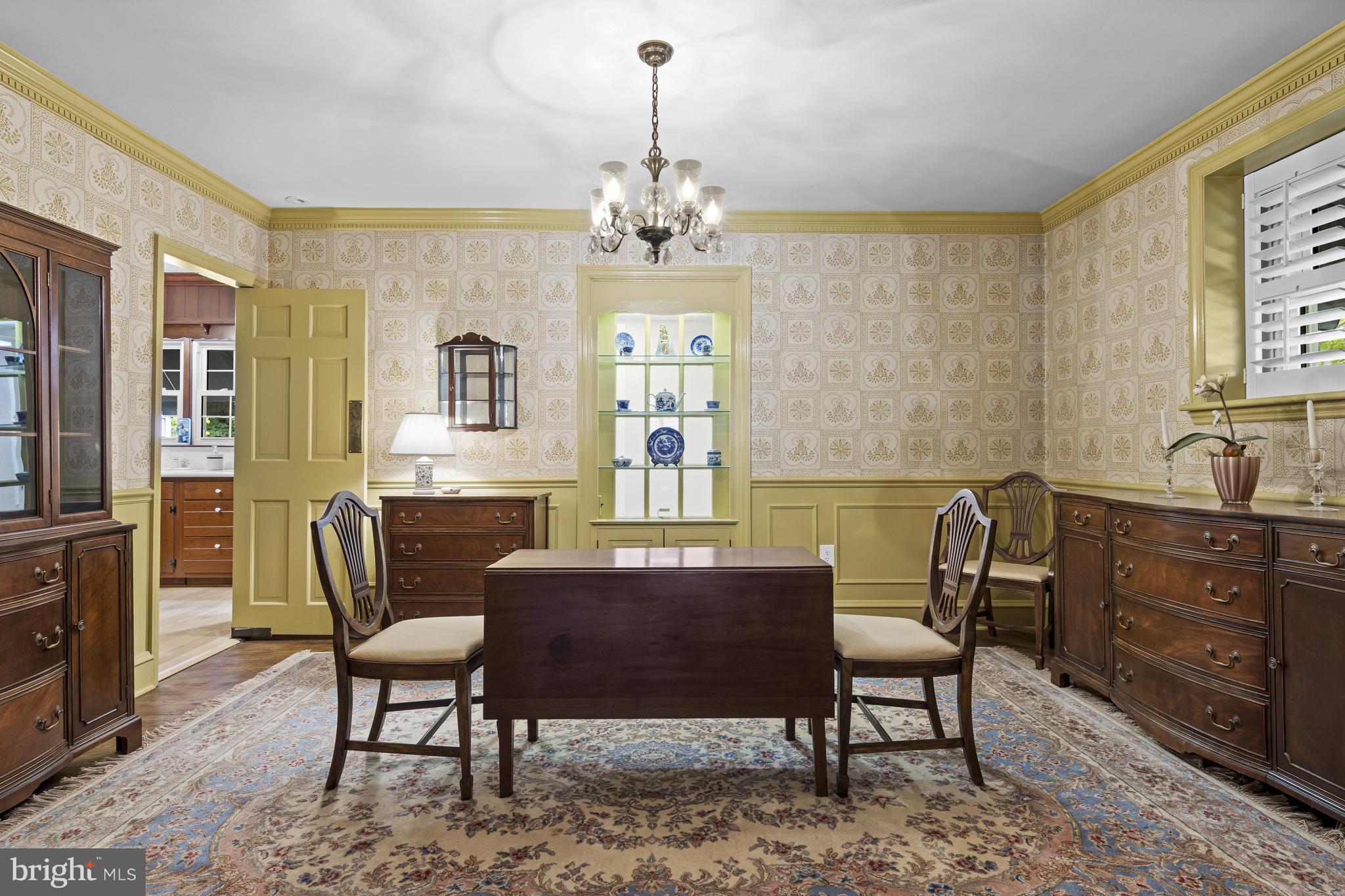 EDGEWOOD HILLS - Residential