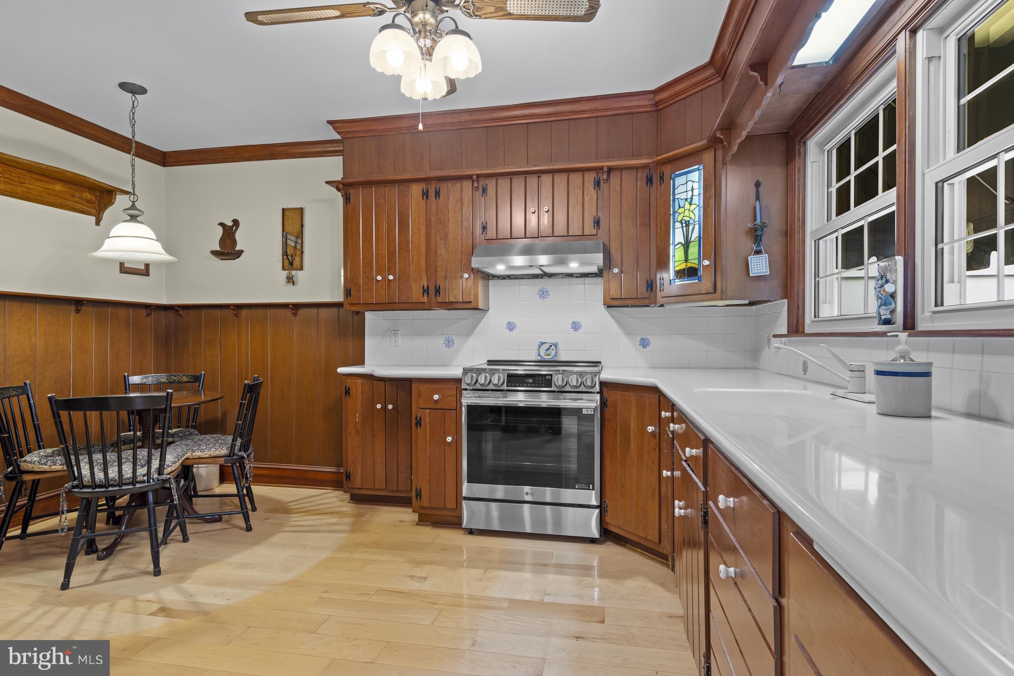 EDGEWOOD HILLS - Residential