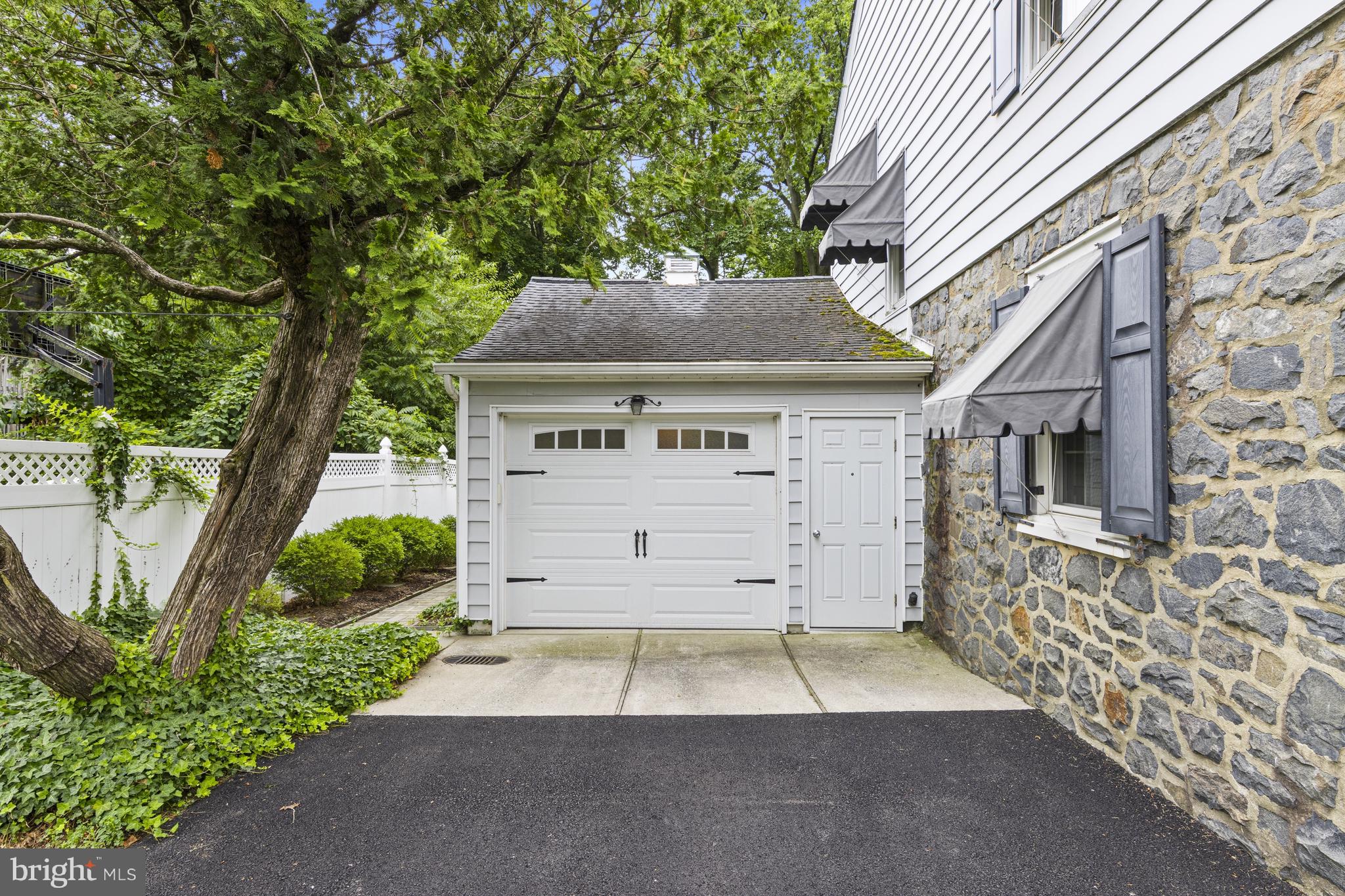 EDGEWOOD HILLS - Residential