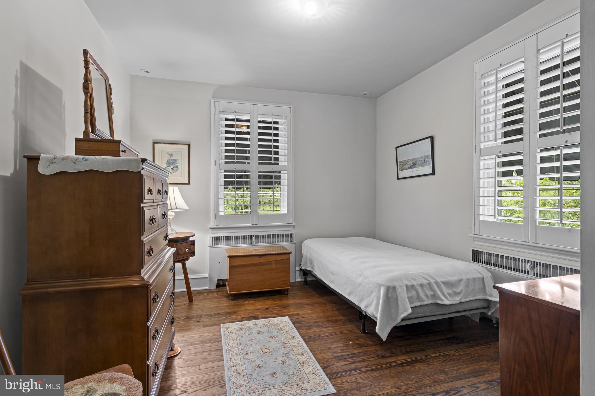 EDGEWOOD HILLS - Residential