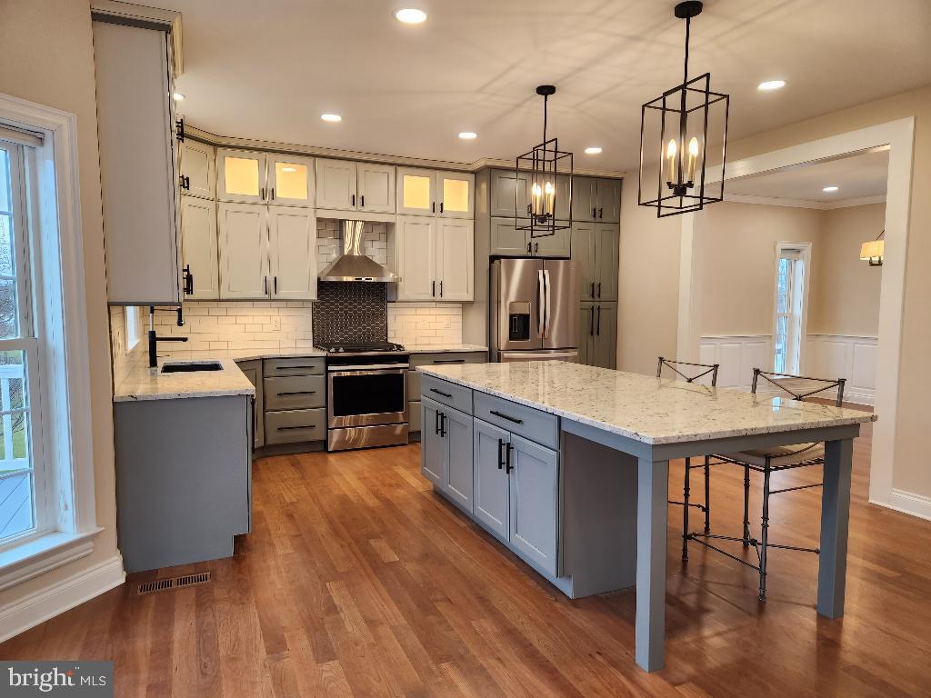 HILLSIDE FARM ESTATES - Residential
