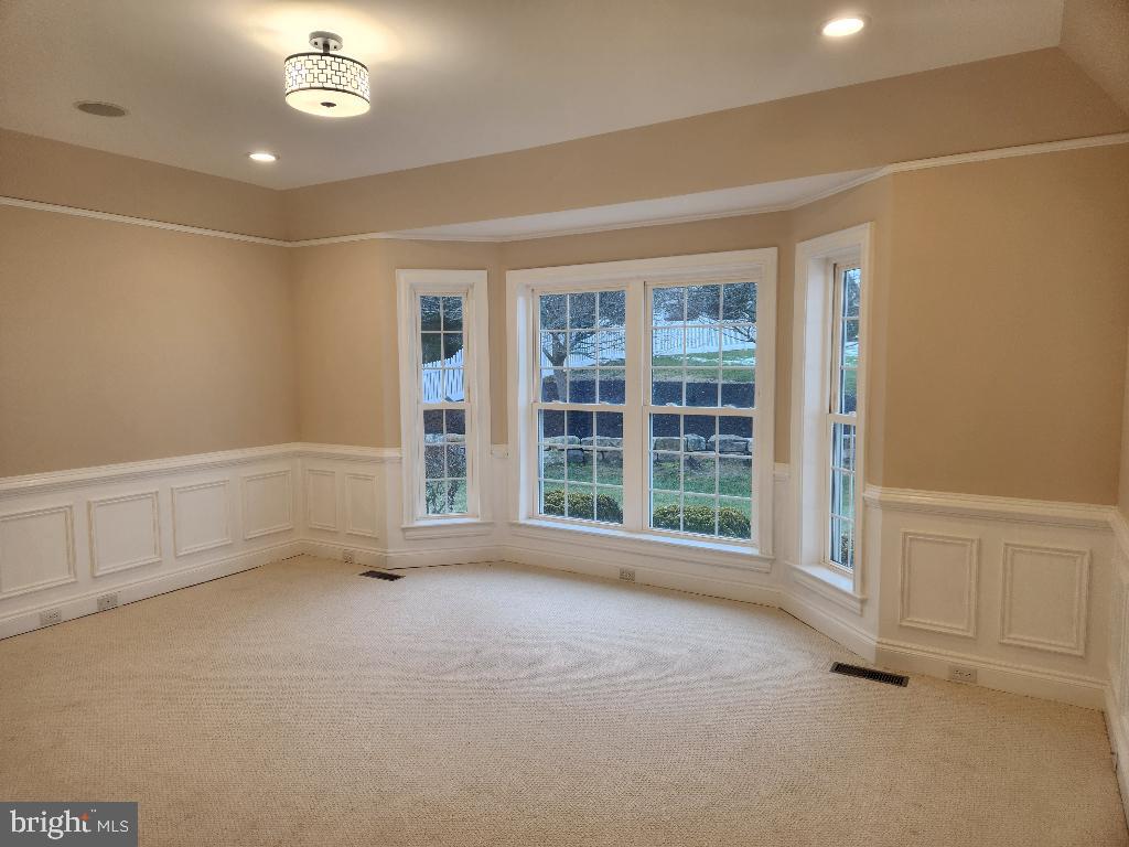 HILLSIDE FARM ESTATES - Residential