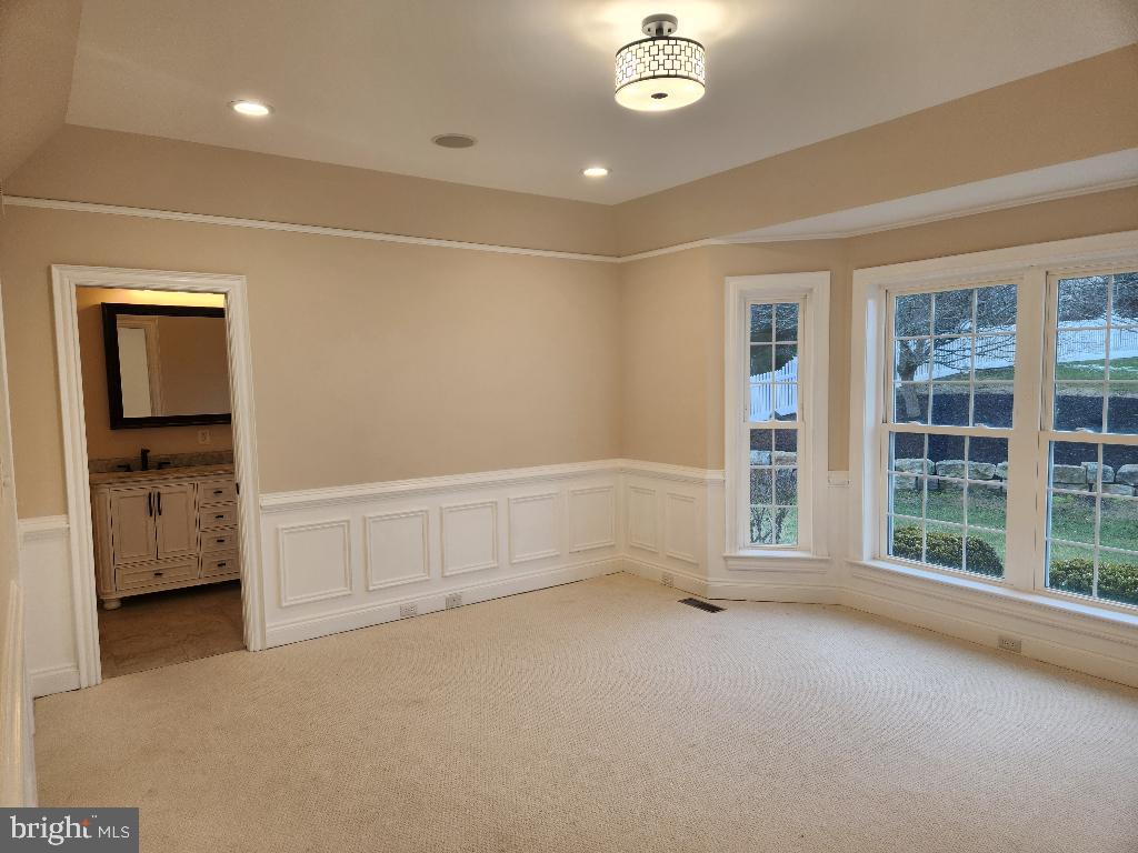 HILLSIDE FARM ESTATES - Residential