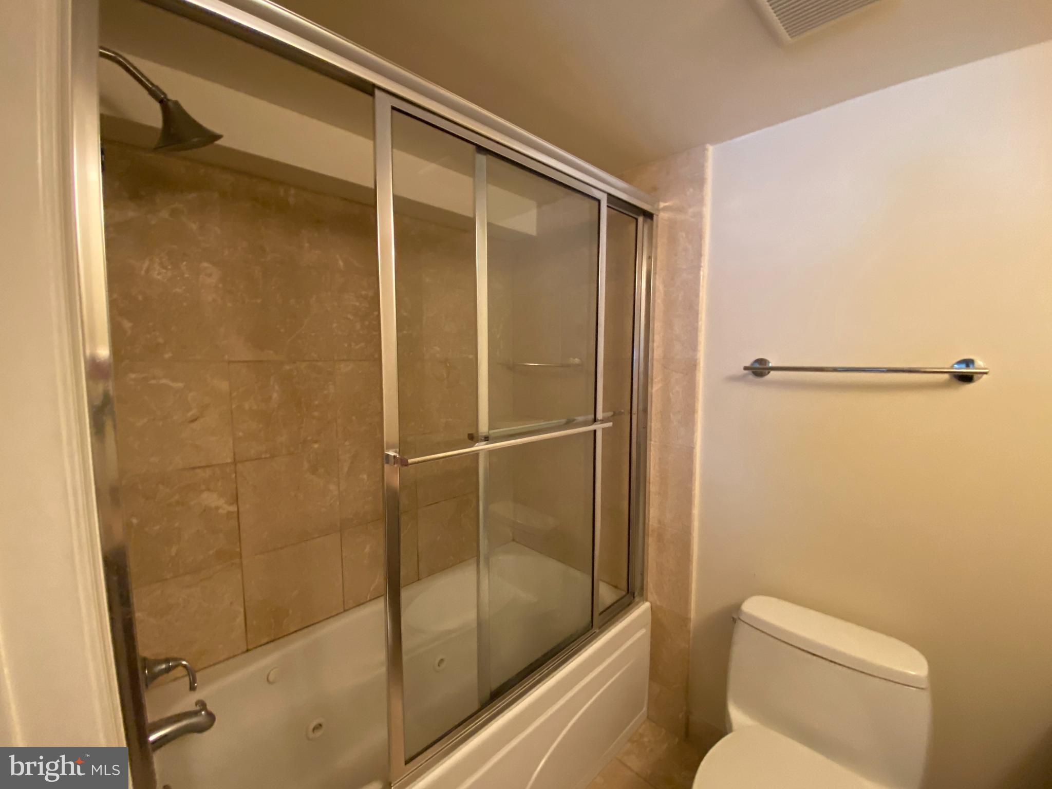 GRADUATE HOSPITAL - Residential Lease