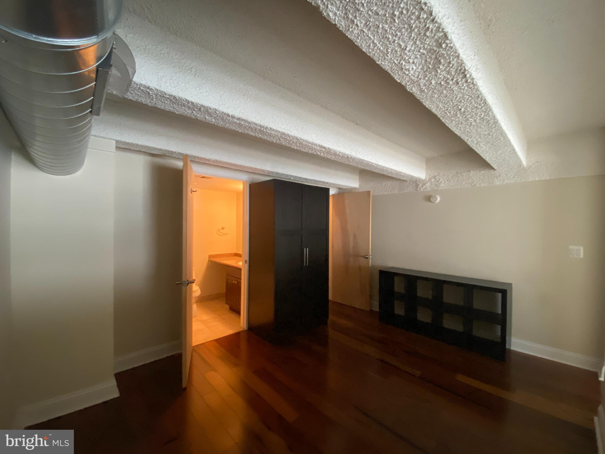 GRADUATE HOSPITAL - Residential Lease