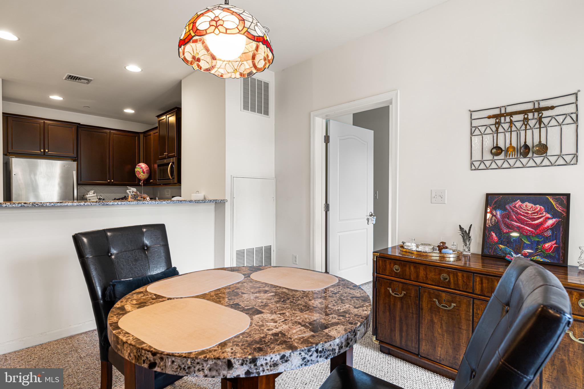 HUNTINGDON PLACE - Residential