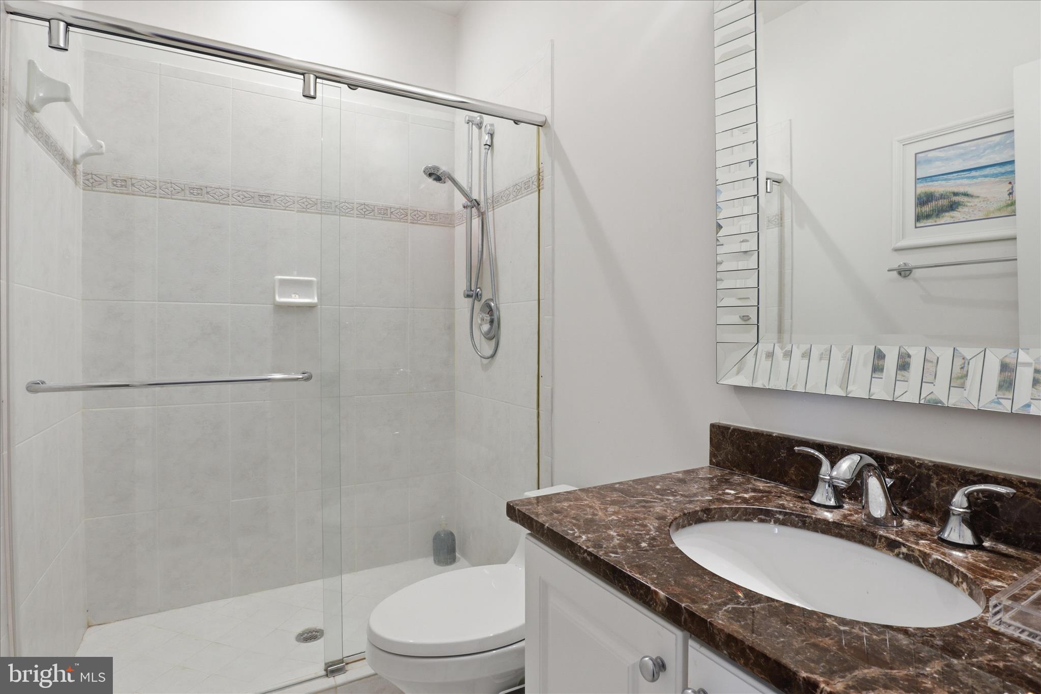 ANNANDALE OAKS - Residential