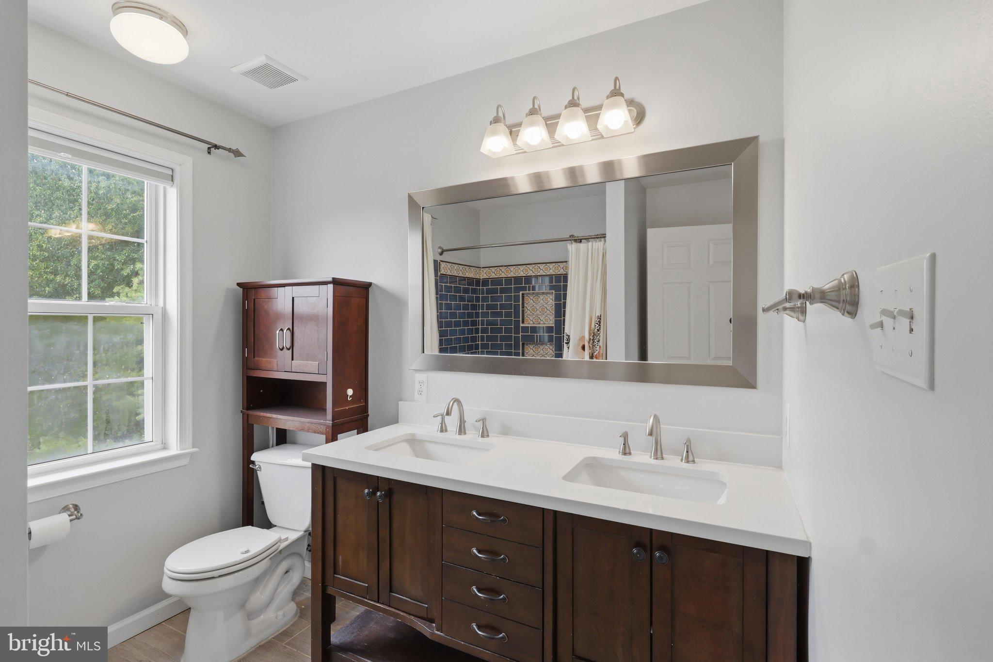 FAIRWAY MEADOWS - Residential