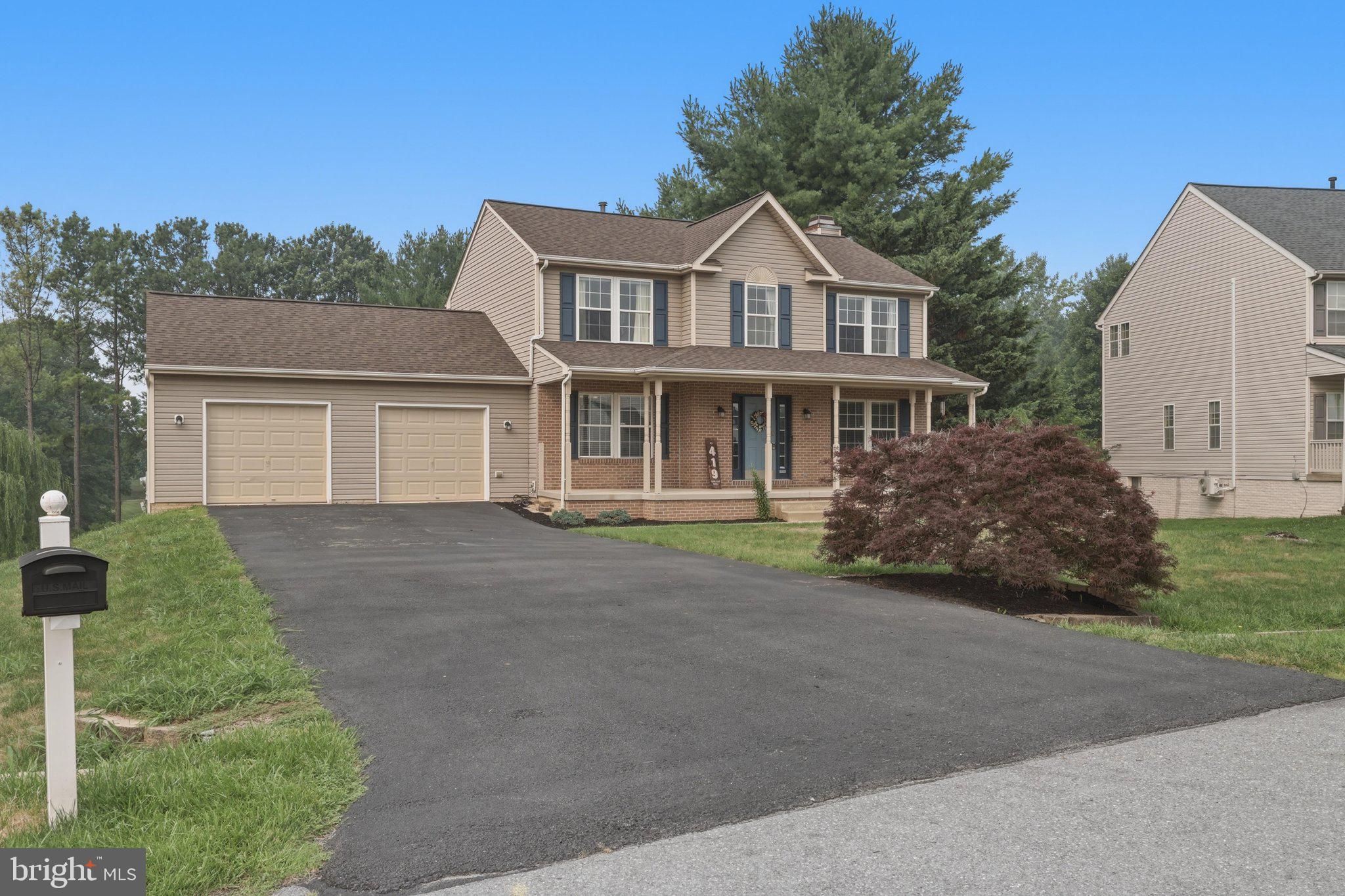 FAIRWAY MEADOWS - Residential