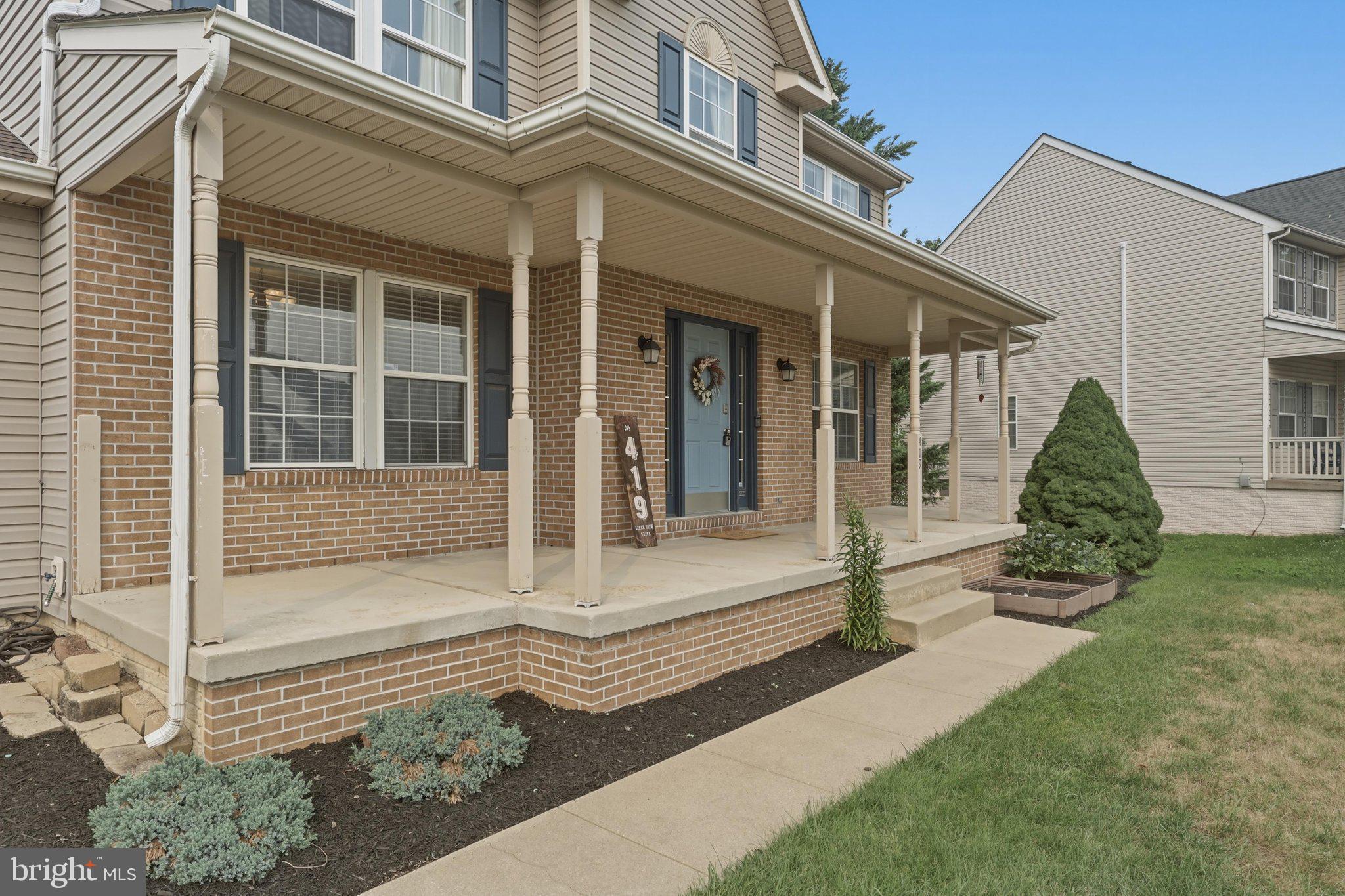 FAIRWAY MEADOWS - Residential